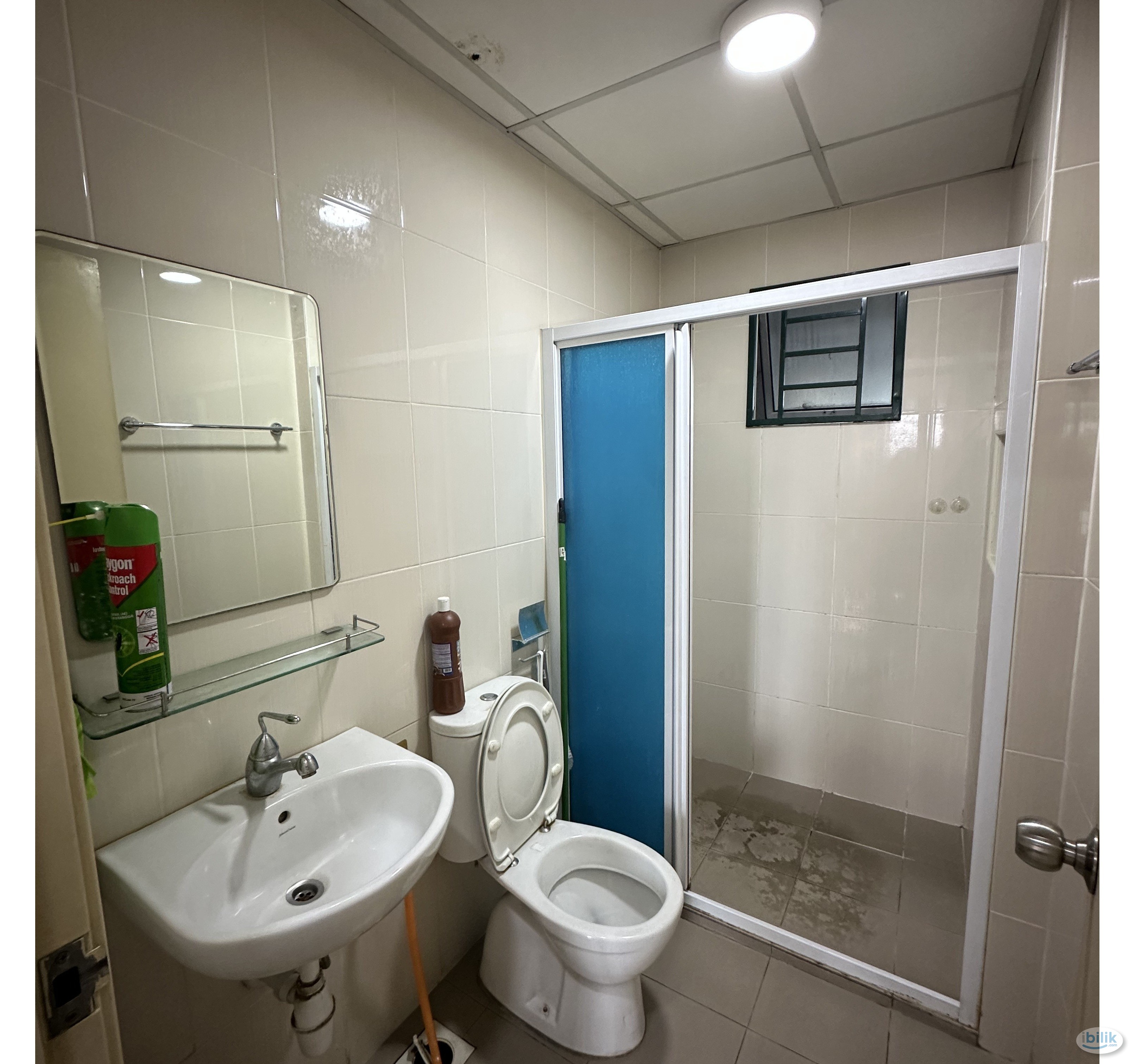NEW RENOVATED MEDIUM ROOM @ OUG PARKLANE - Image 3