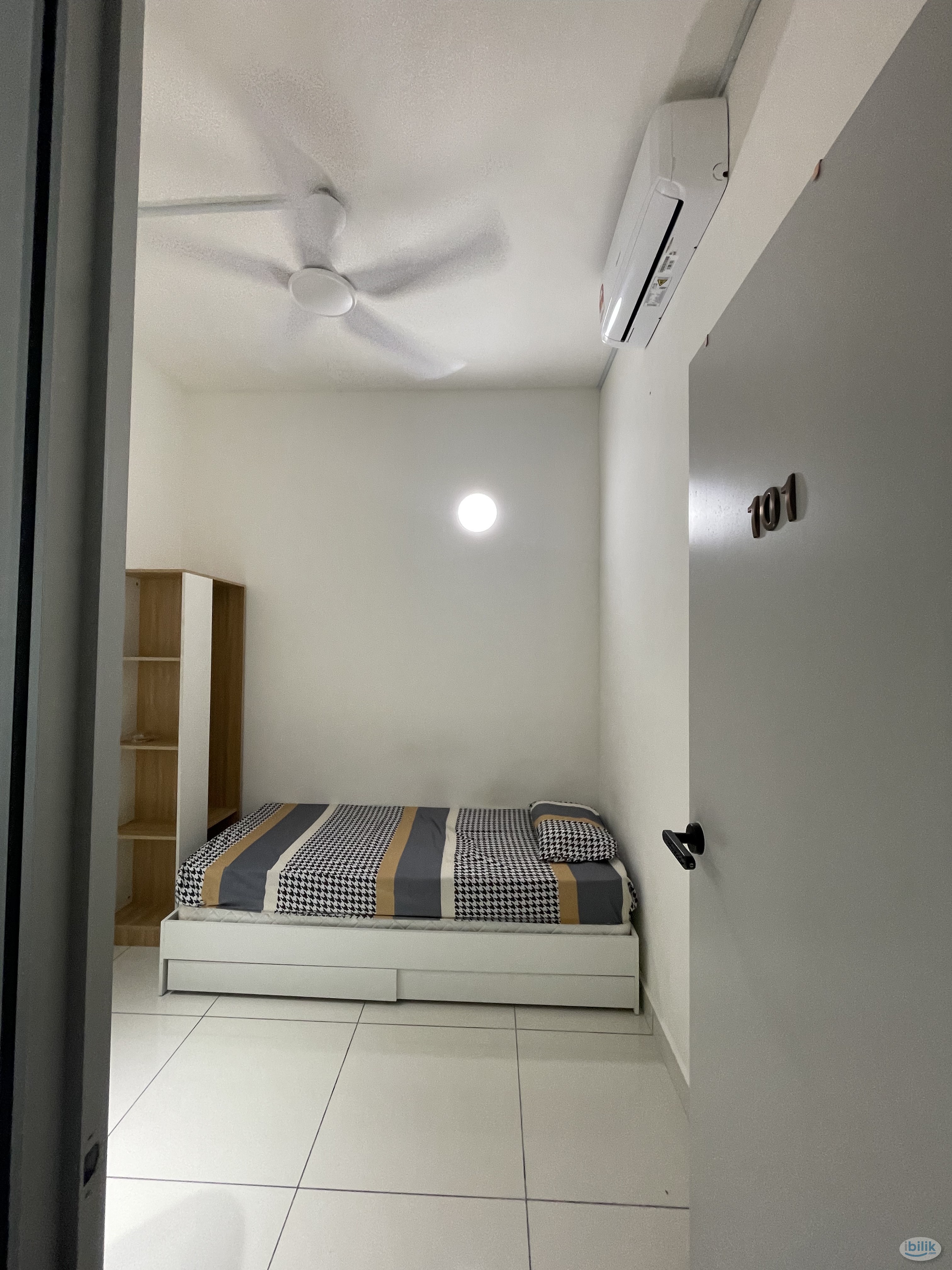 Single Room @ Vertu Resort RM 450 - Image 2