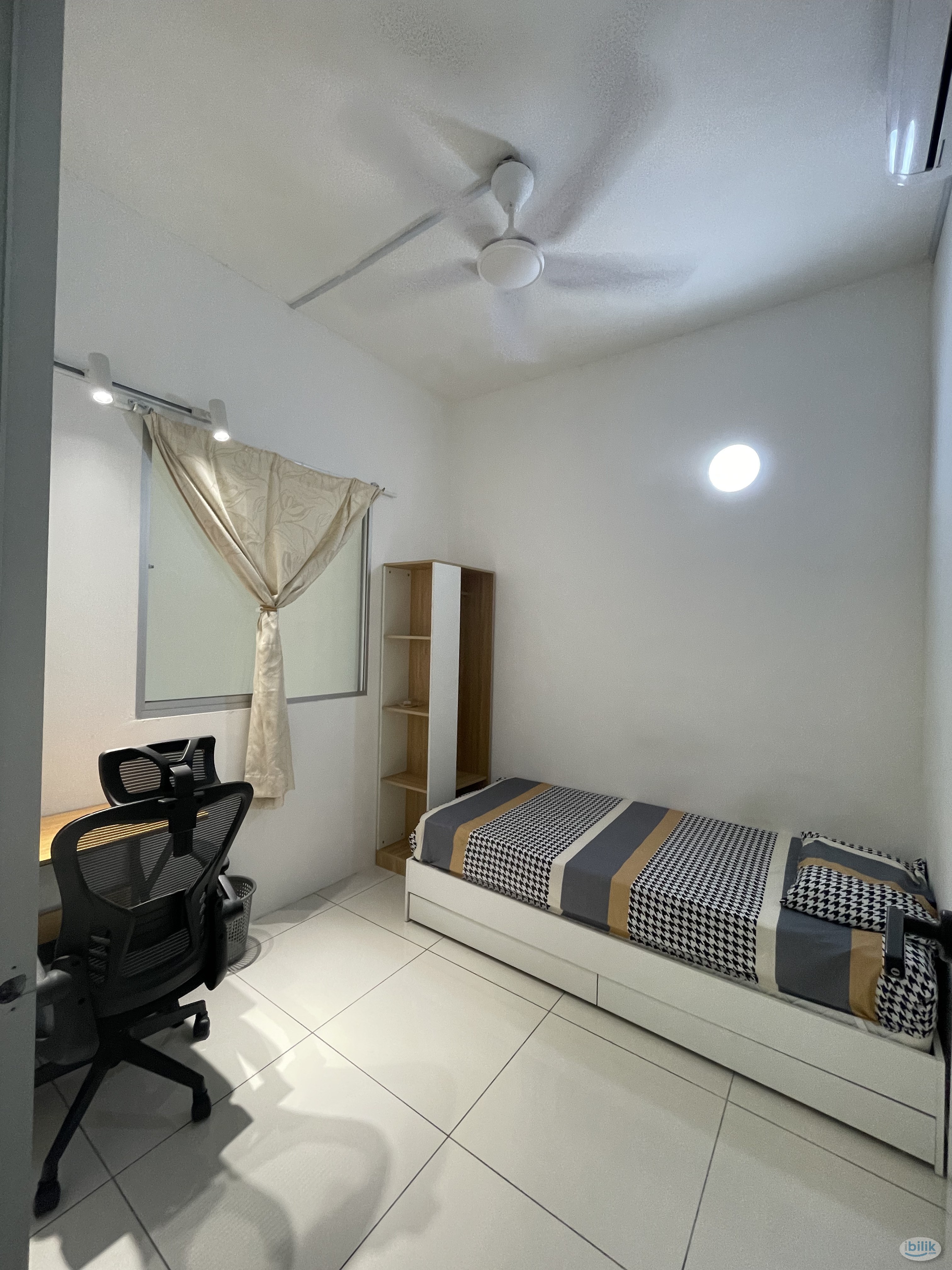 Single Room @ Vertu Resort RM 450 - Image 3