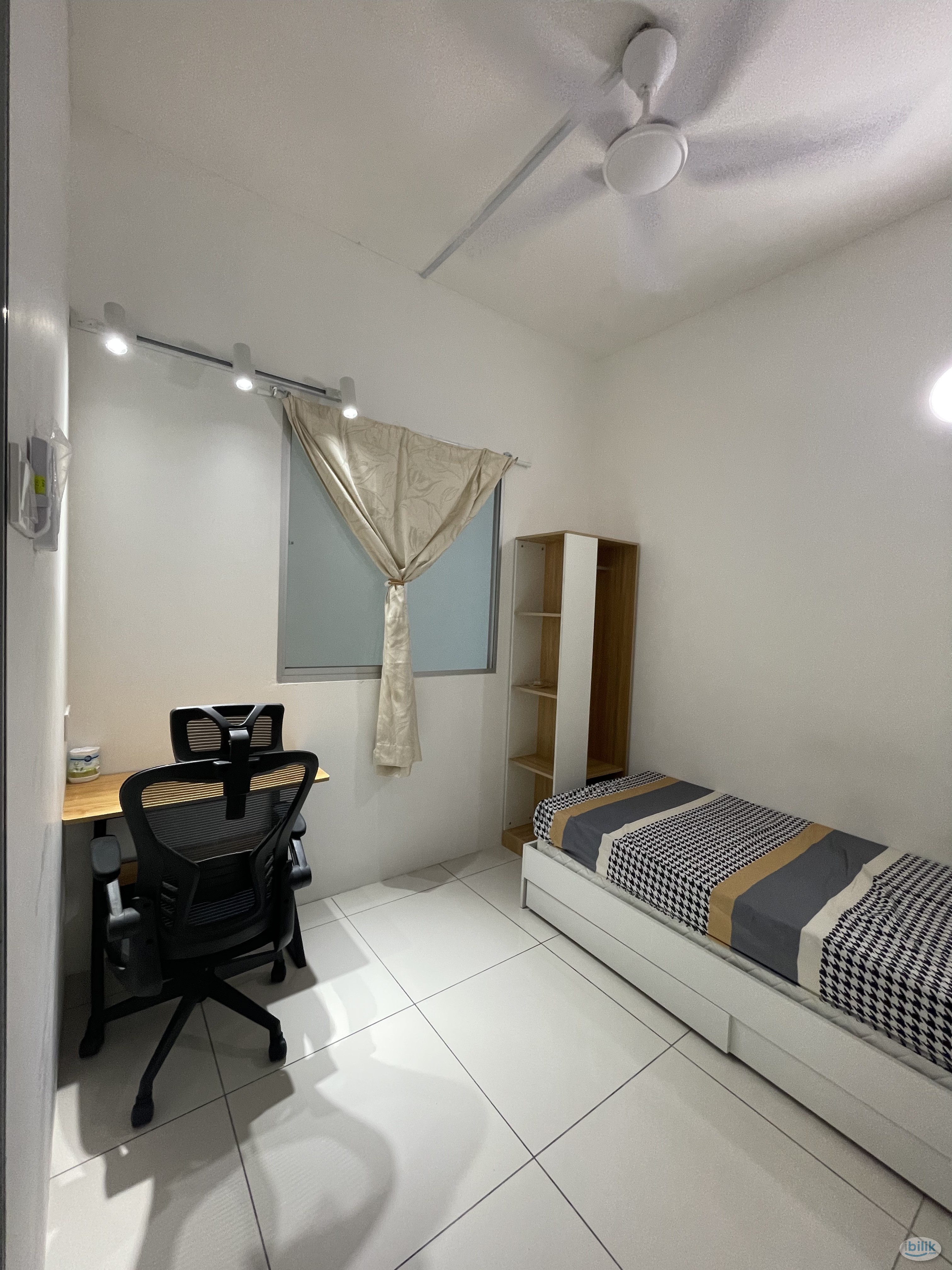 Single Room @ Vertu Resort RM 450 - Image 3