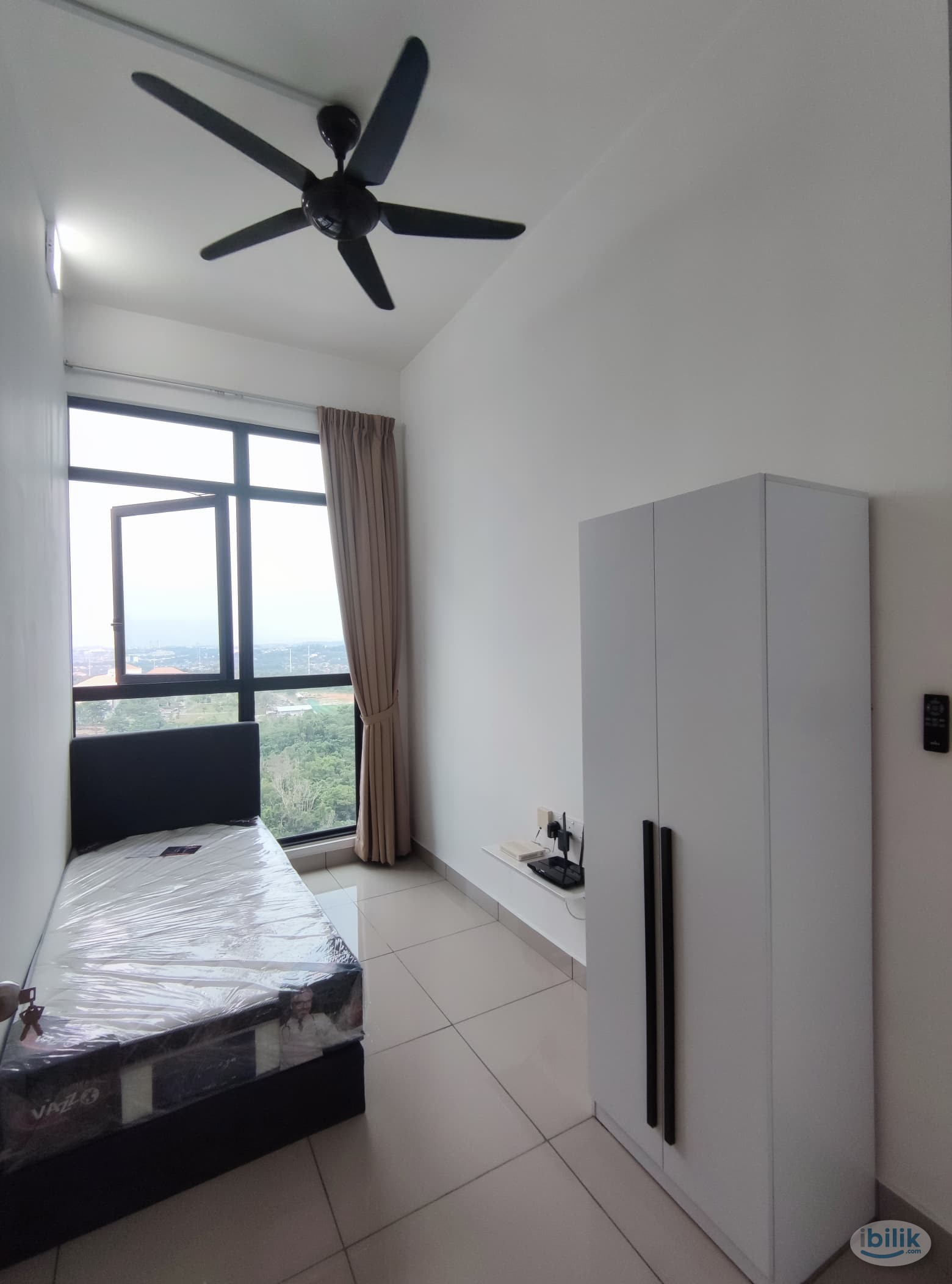 Private Student Rooms for Rent - Image 3