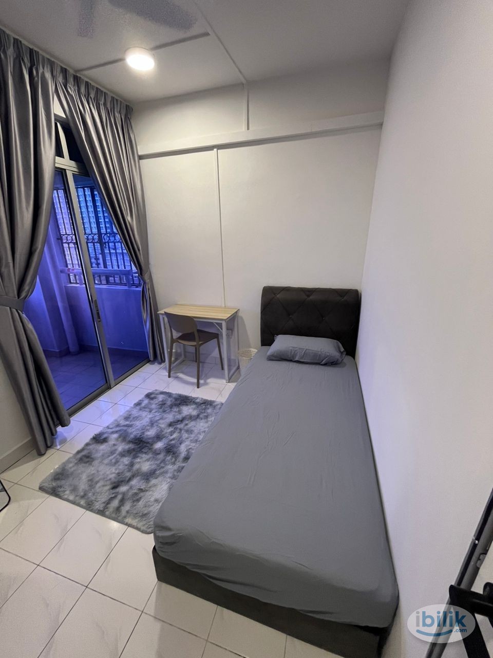 Single Room at D'Aman Crimson - Image 1