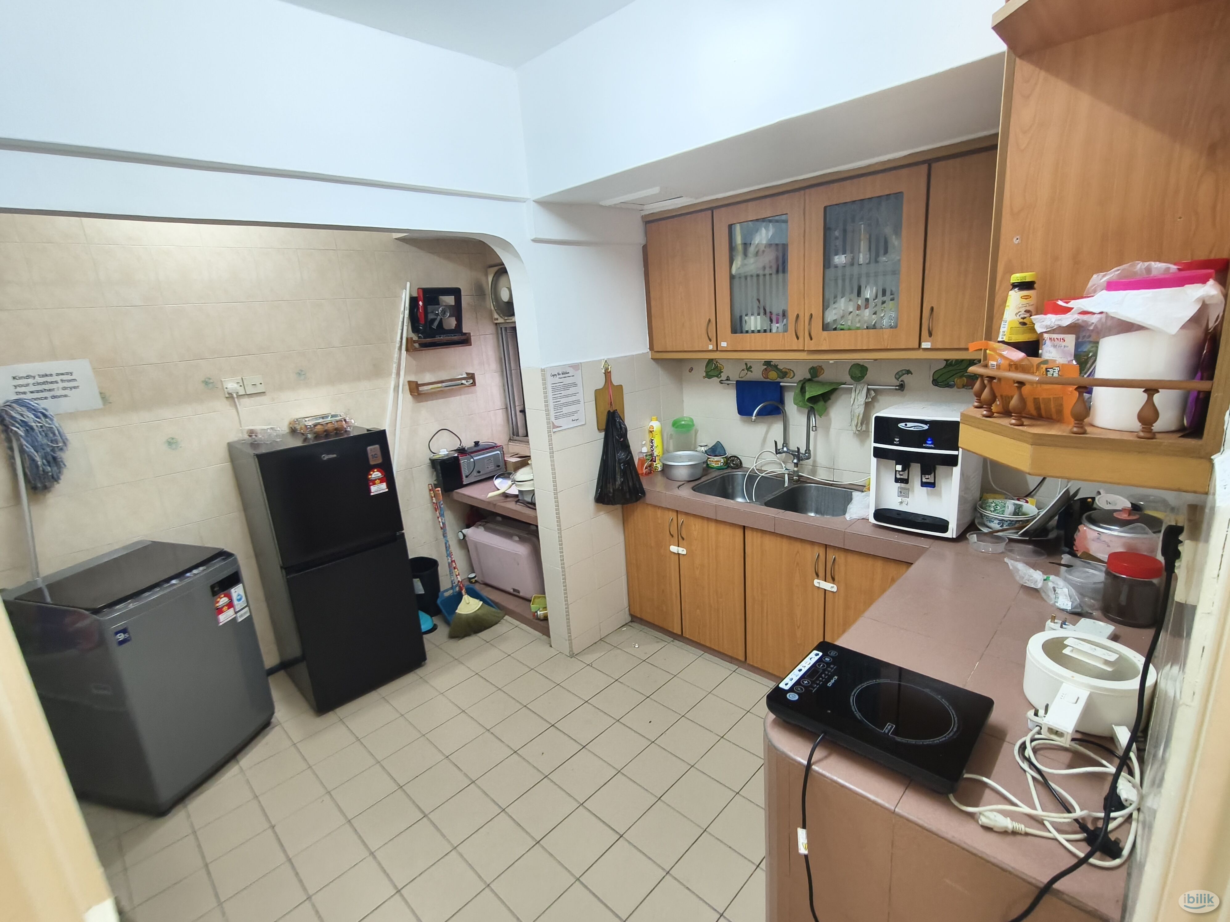Middle Room at D'Aman Crimson, Ara Damansara - Image 3
