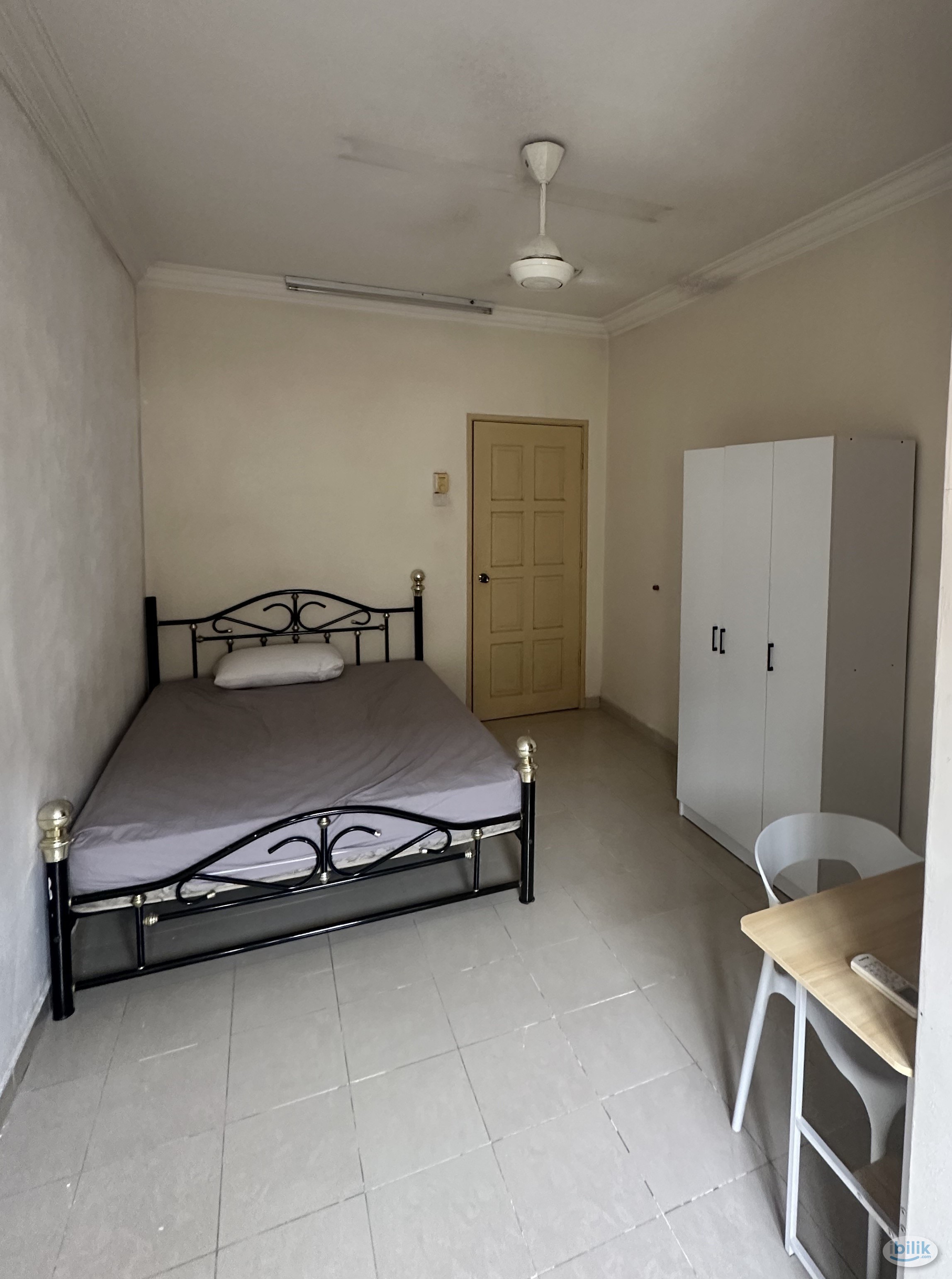 Middle Room at Taman Wangsa Permai, Kepong - Image 1