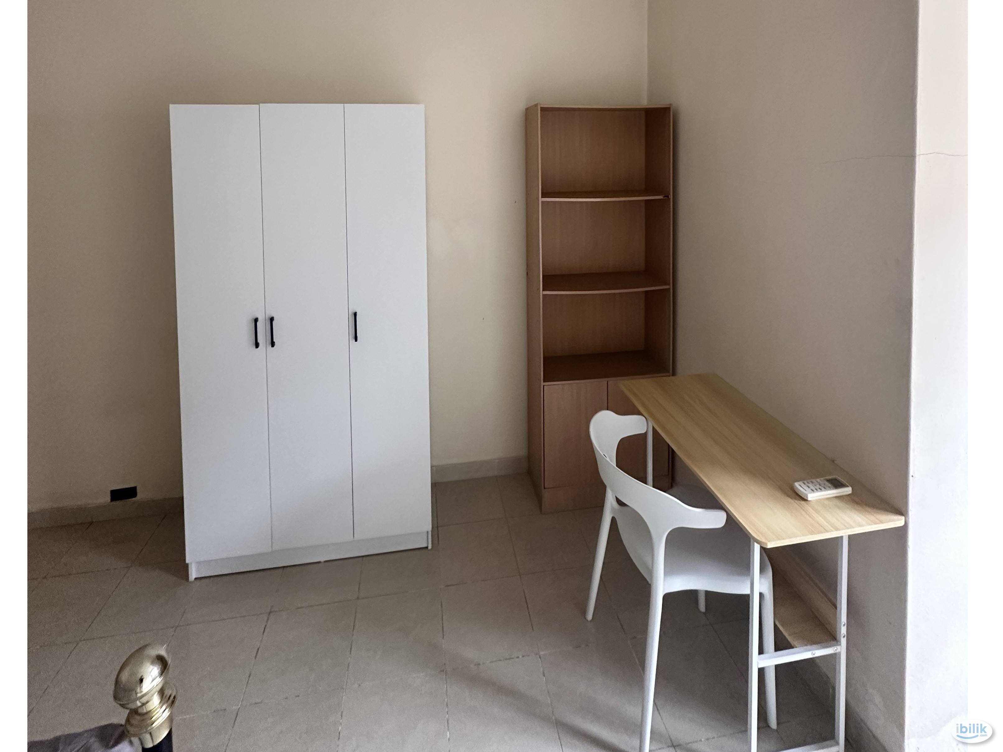 Middle Room at Taman Wangsa Permai, Kepong - Image 3