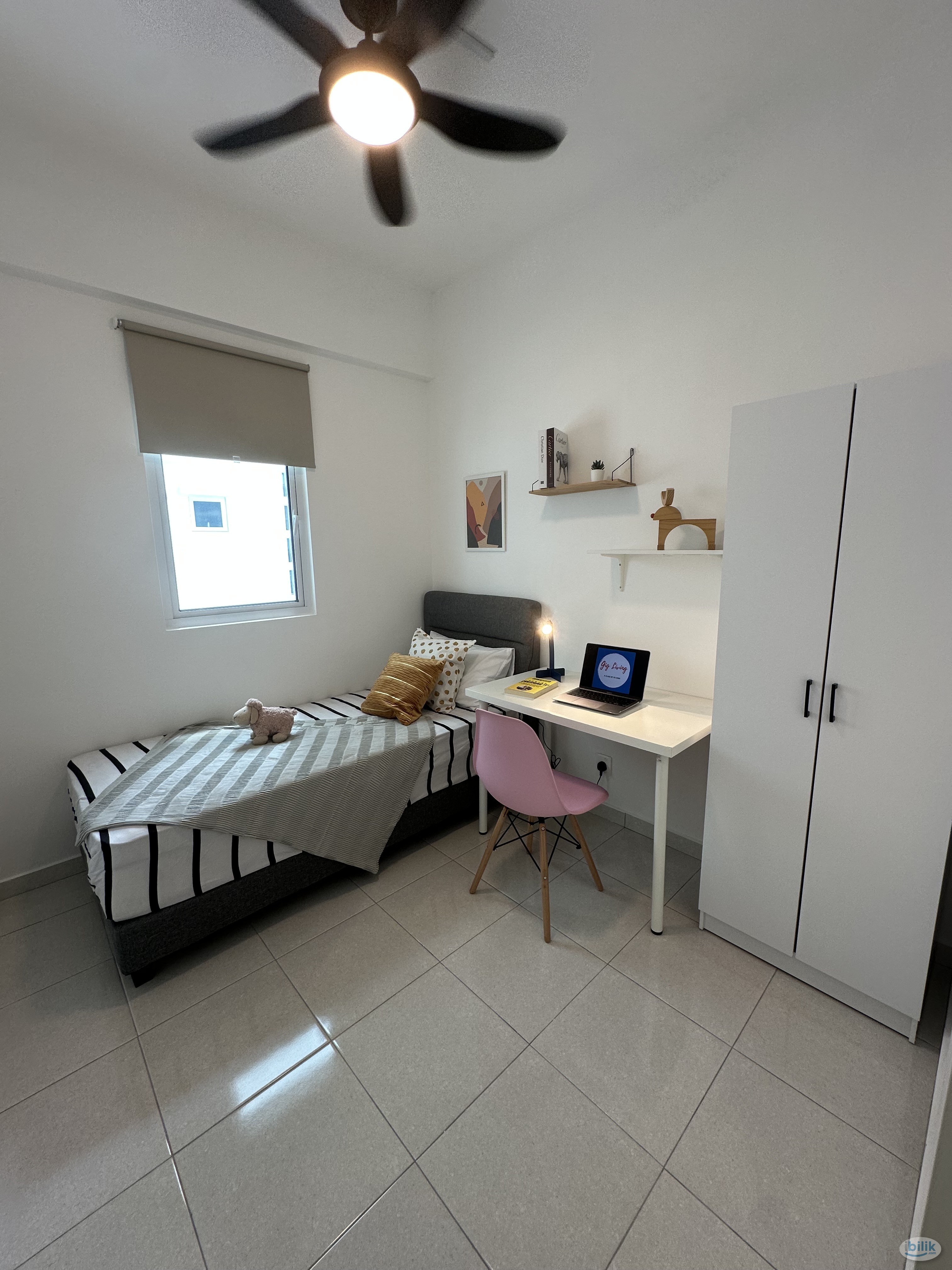 Newly Renovated Single Room at Havana Beach Residences - Image 4