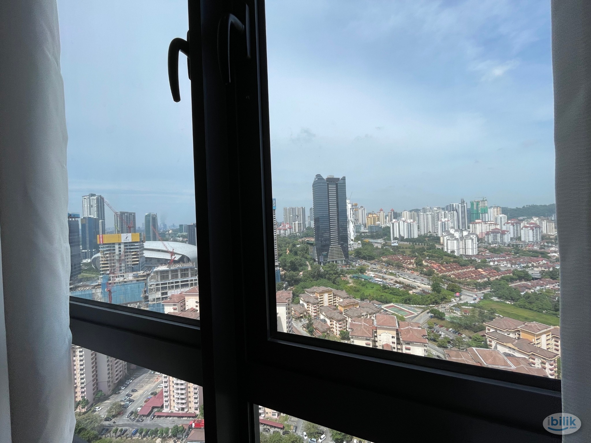 Savvy Riana Dutamas - MasterRoom - Private Toilet - 3 Minutes DUKE highway-High Floor-Mont Kiara-Segambut-Solaris (Nego) - Image 2