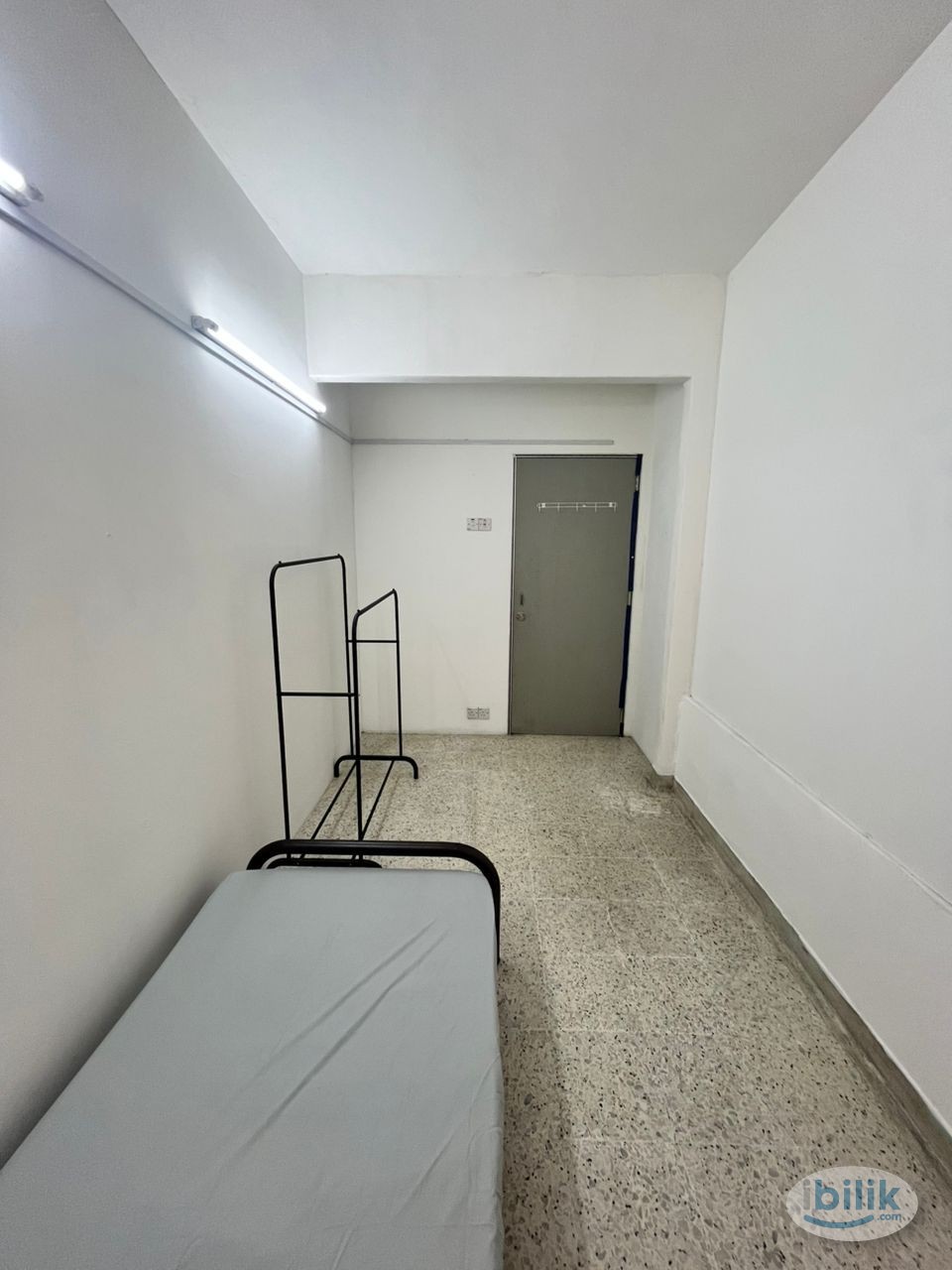 😍LOW DEPOSIT😍SS2 PETALING JAYA FEMALE SINGLE ROOM FOR RENT💢NEAR TO BUS STOP , FOOD STALL ,GROCERY🤩 - Image 3