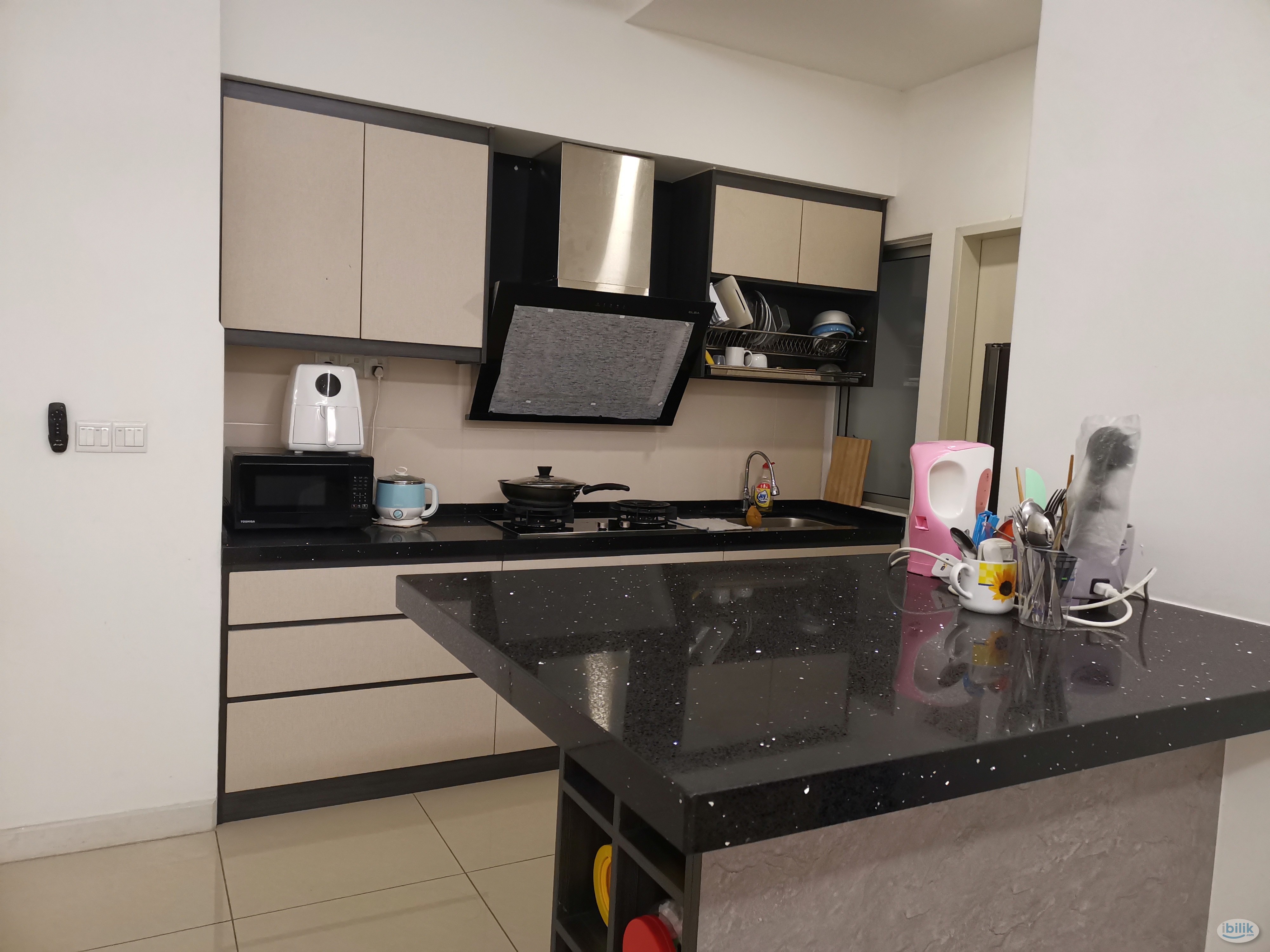 Fully Furnished Southville Master Room for rent - Image 2
