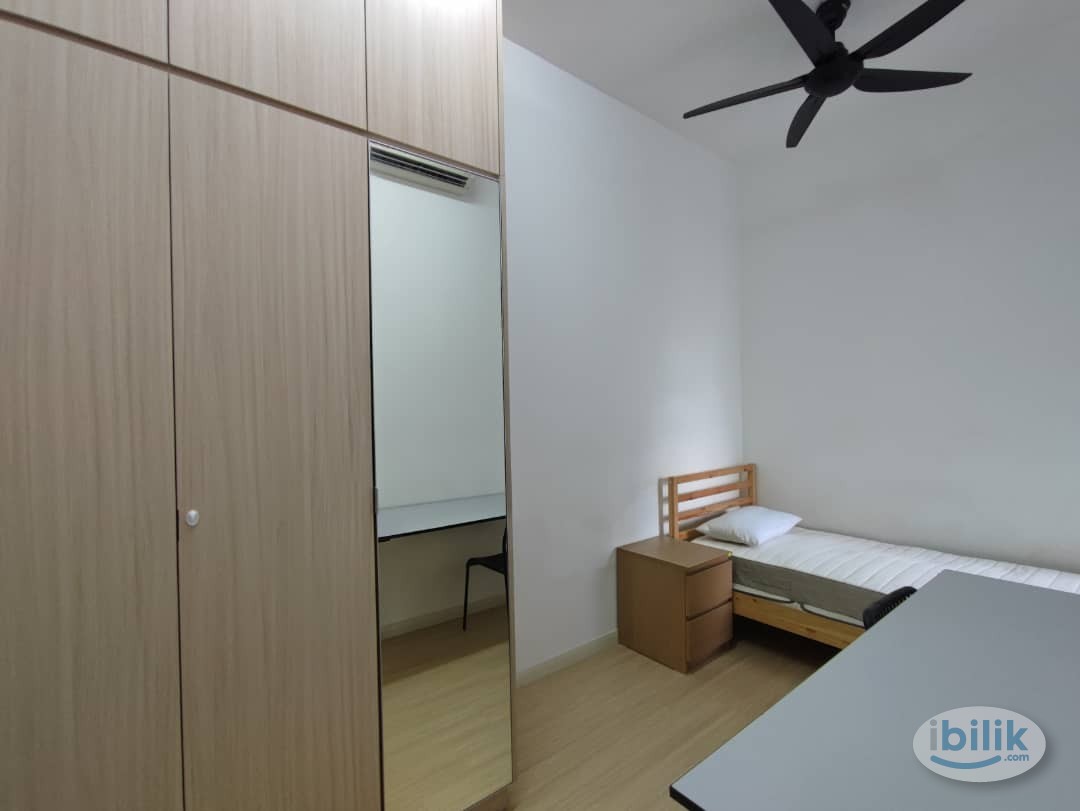 Single Room at Lakeville Residence, Jalan Ipoh - Image 1