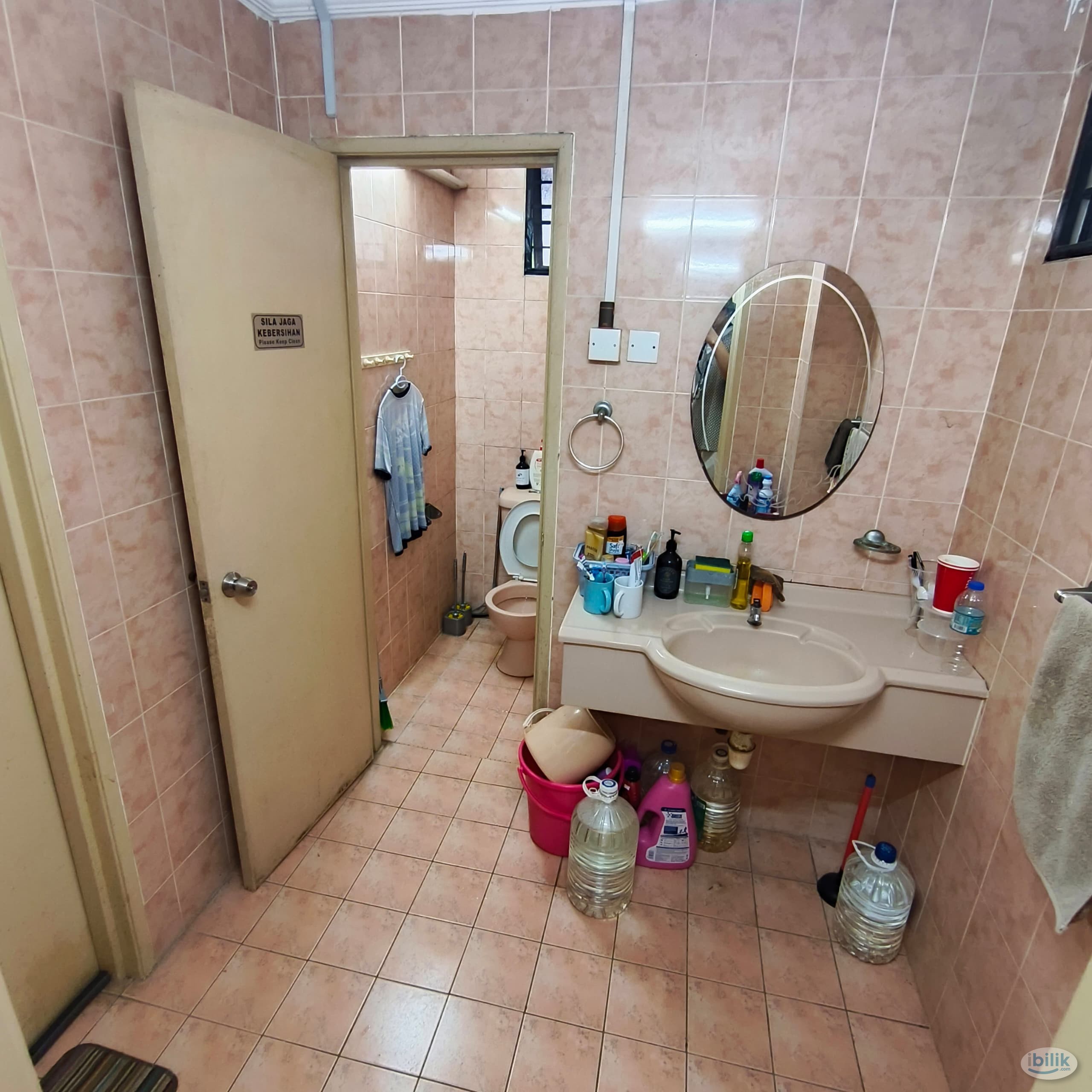 Master Room at Bandar Utama, Petaling Jaya immediate move in 🌟✨💫 - Image 4