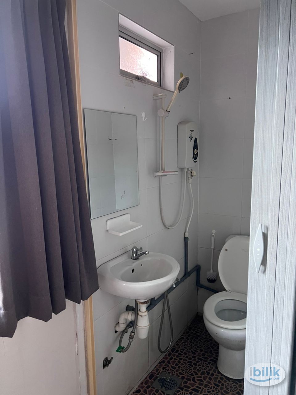Available Now! Master Room With Bathroom at Kampung Tasik Permai, Ampang - Image 3