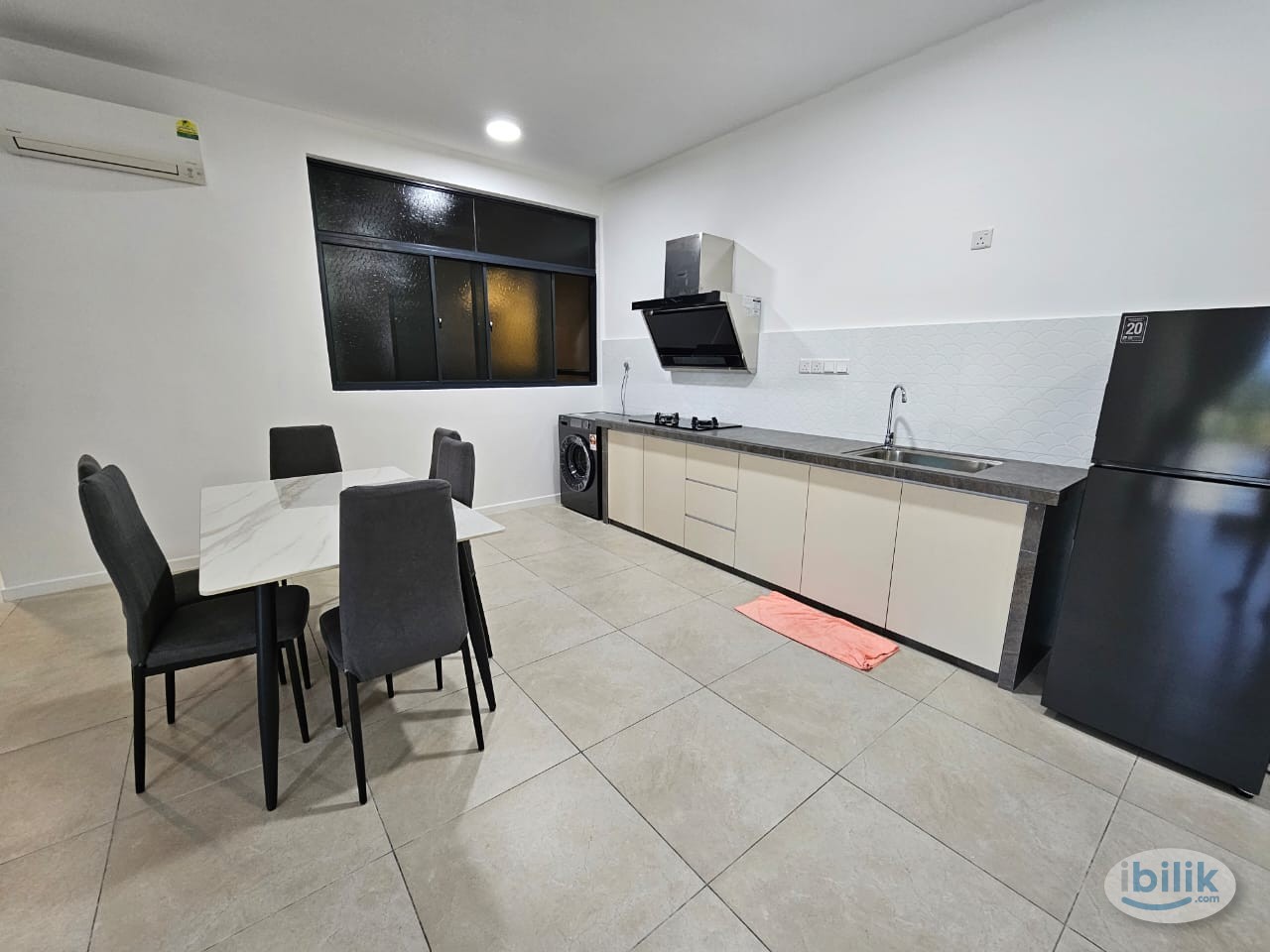 Anggun Residences Condominium Bedroom 1 and Bedroom 2 with Free Aircond & WIFI & Utilities - Image 4