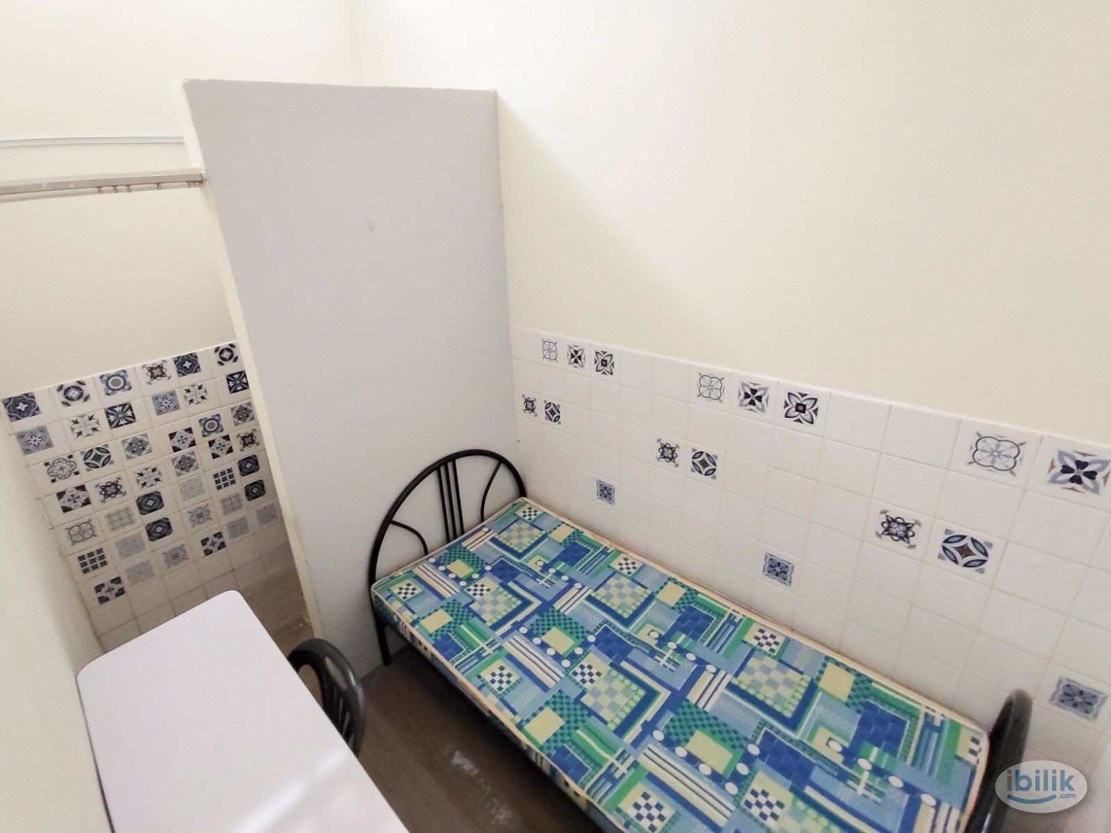 [12 mins to LRT]❗Landed house Free CarPark✨Fully Furnished Single Room🥰Ready Move in - Image 1