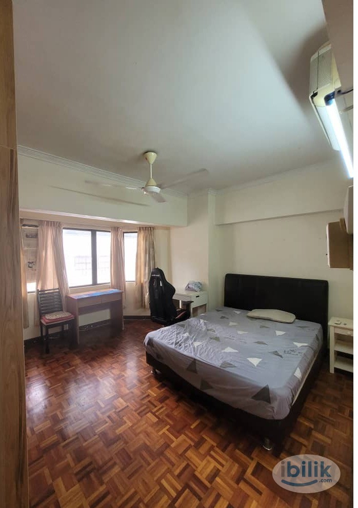 Desa Kiara TTDI Middle Room to let - Image 1