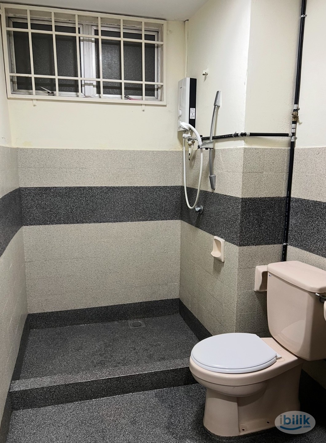 Chinese Single Room at Bukit OUG Condominium, Bukit Jalil - Image 1