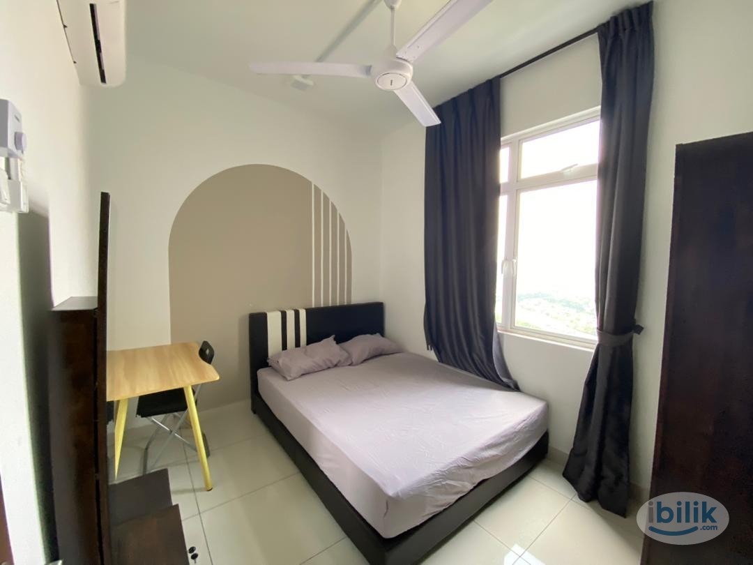 Middle Room at Paraiso Residence, Bukit Jalil - Image 1