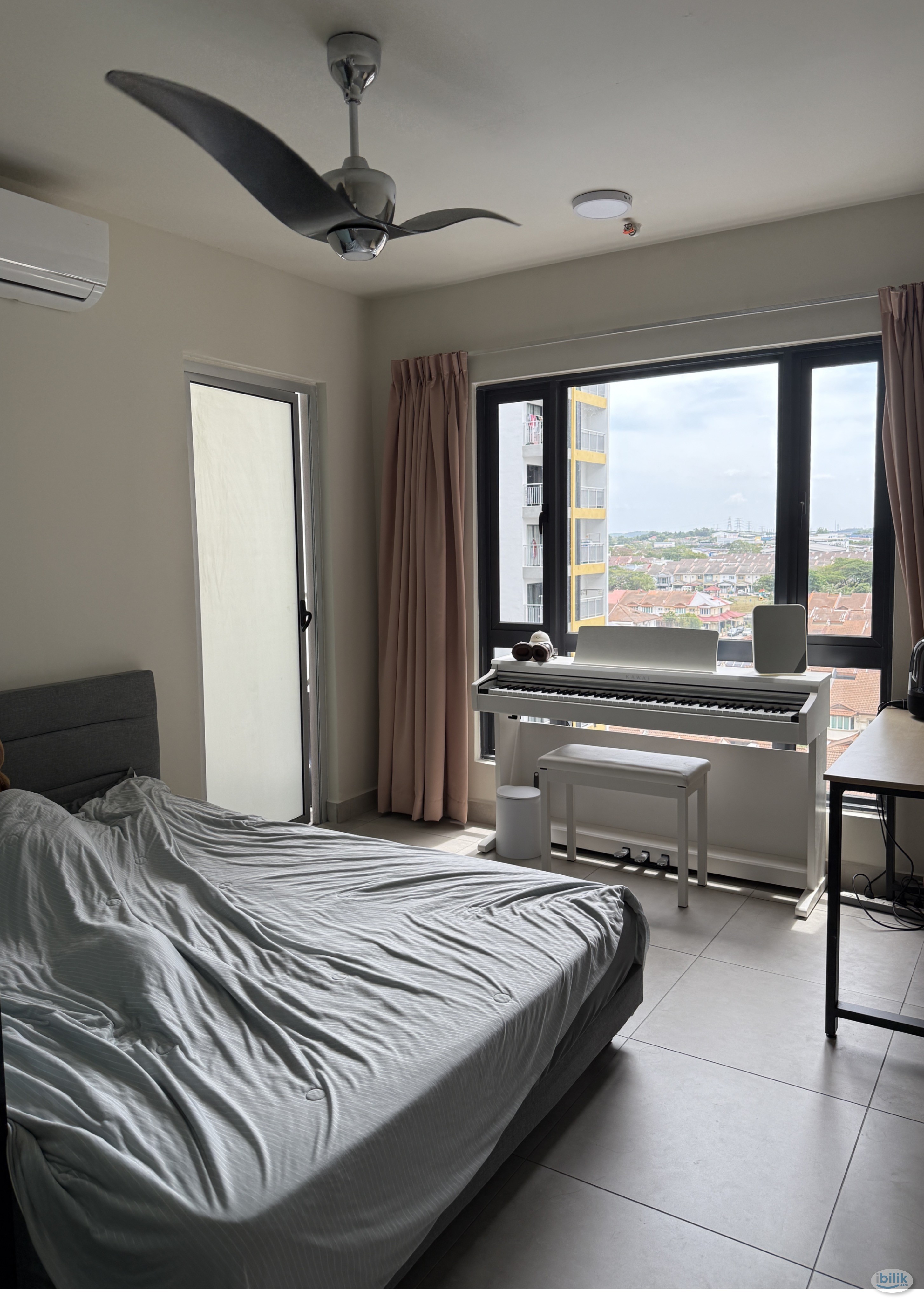 Dk impian Damansara west Masterbedroom - Image 1