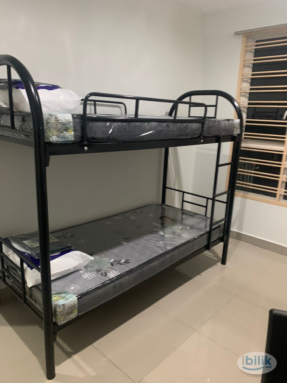 Big Twin Room at Menara U , Shah Alam,3 min WALKING DISTANCE TO MSU & AEON SHAH ALAM - Image 1