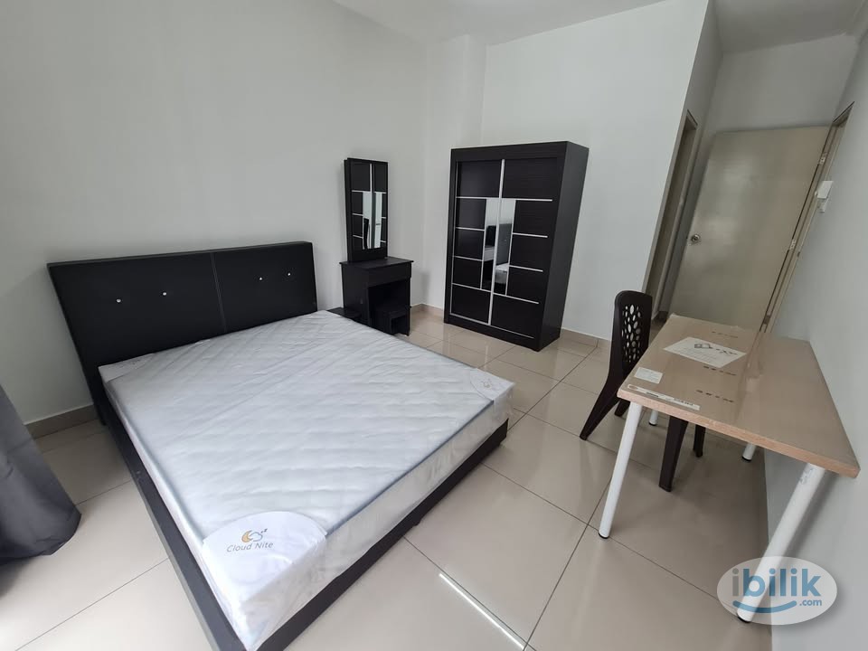 🛏️ Fully Furnished Master Room | 5 Min to LRT | Free WiFi + Utilities - Image 5