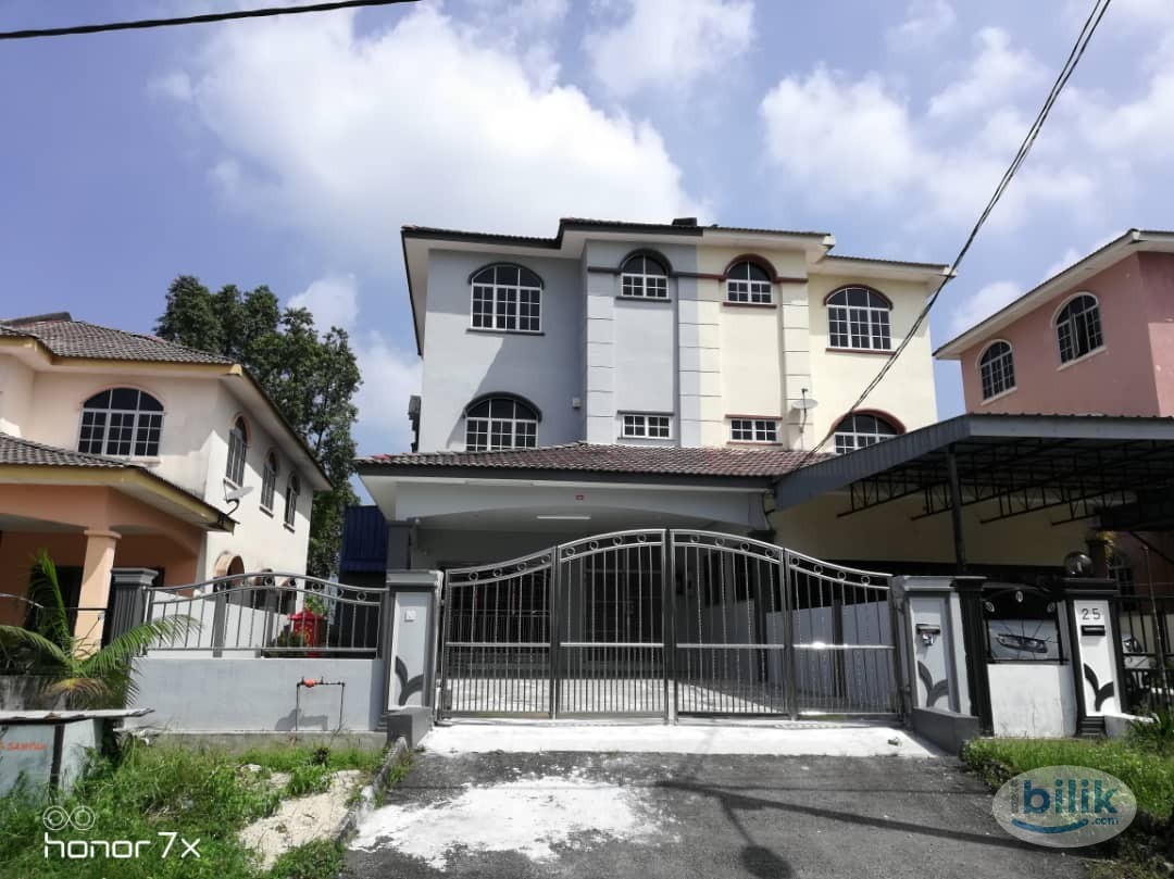 Middle Room at Taiping for Rent  Perak - Image 4