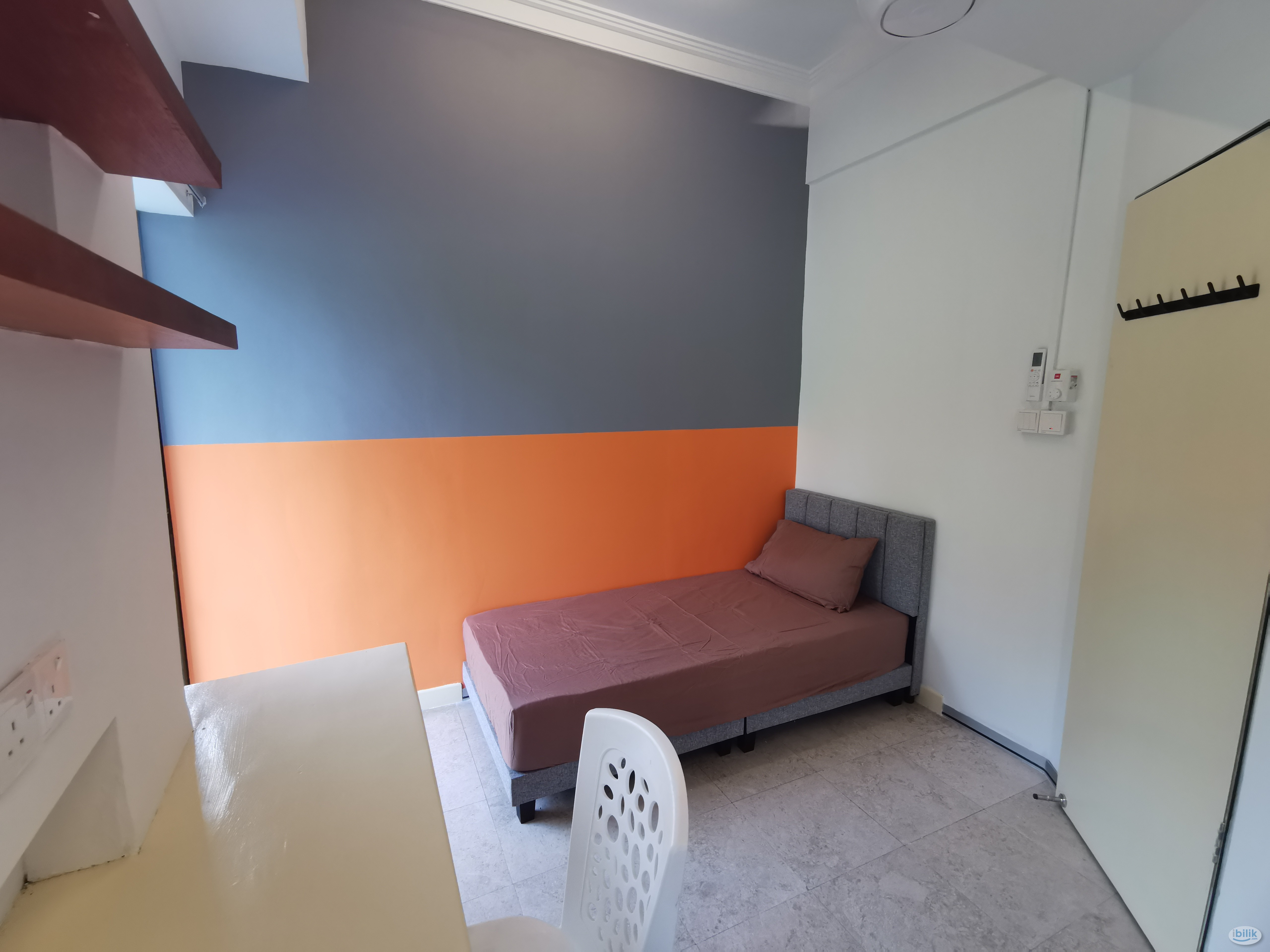 Single Room at 10 Semantan Suites Block B - Image 1