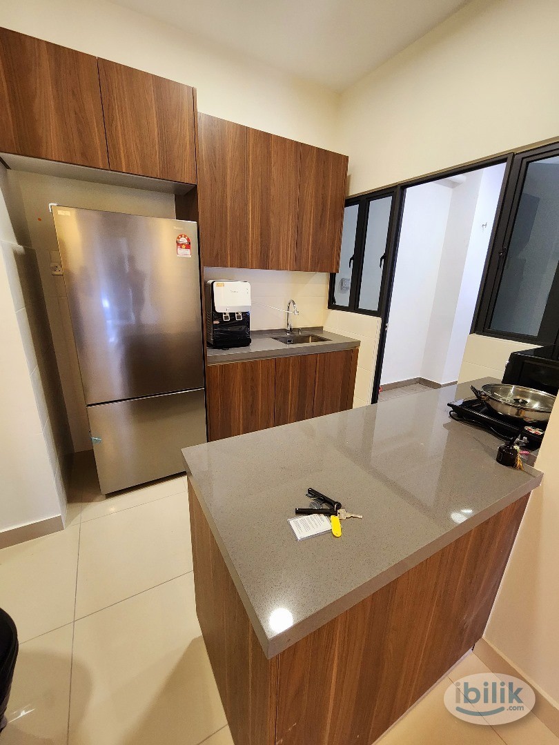 Master Room with Private Bathroom at Platinum Arena Residence, Old Klang Road - Image 3