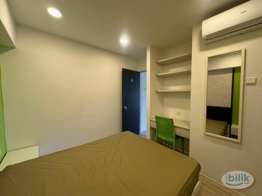 Middle Room at D'Latour, Bandar Sunway - Image 1