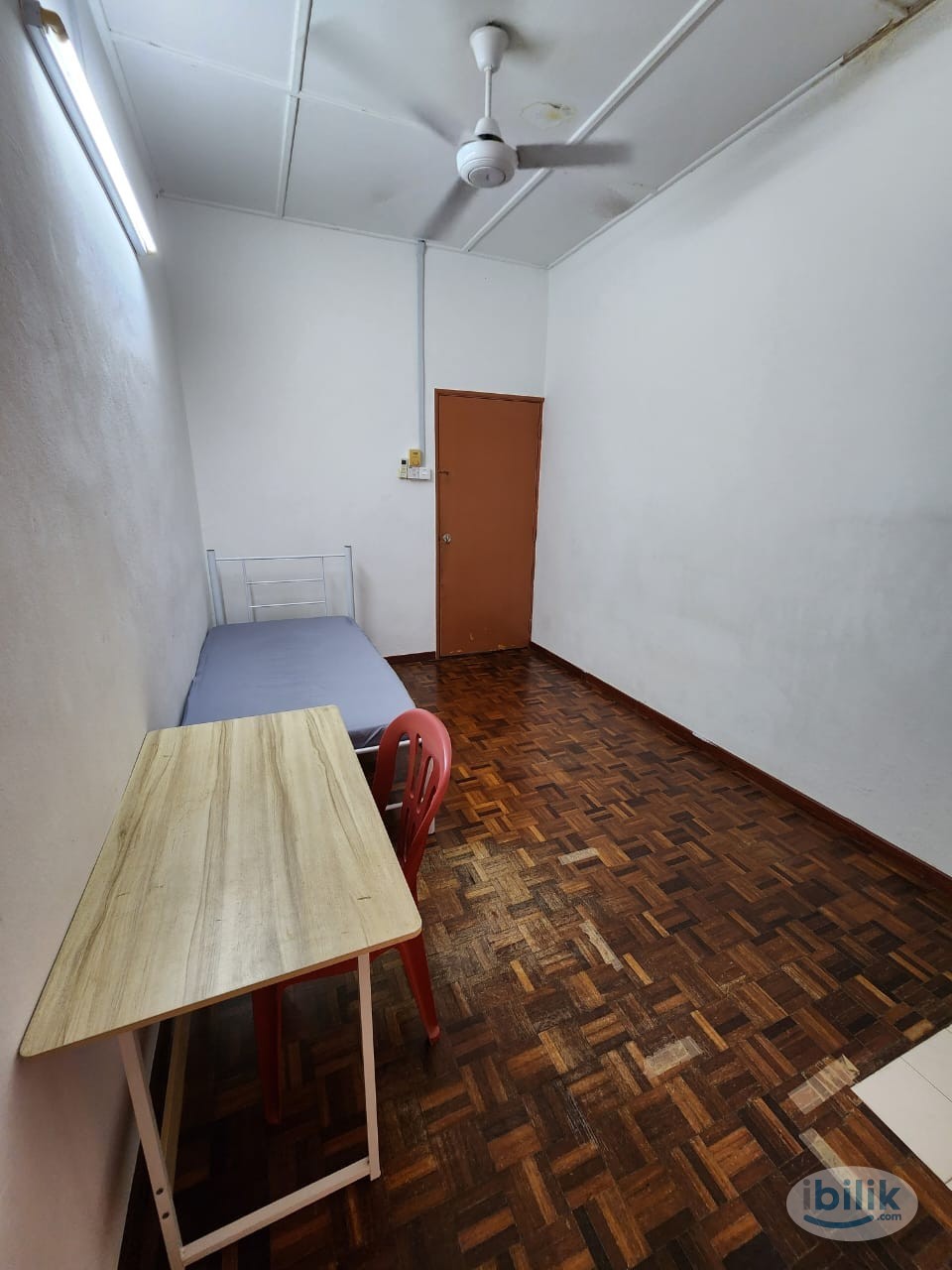 🛏️ Medium Room Near BU11, Aman Suria, Tropicana (Shared Bath) – Jalan BM 1/1, Taman Bukit Mayang Emas. M1 - Image 1