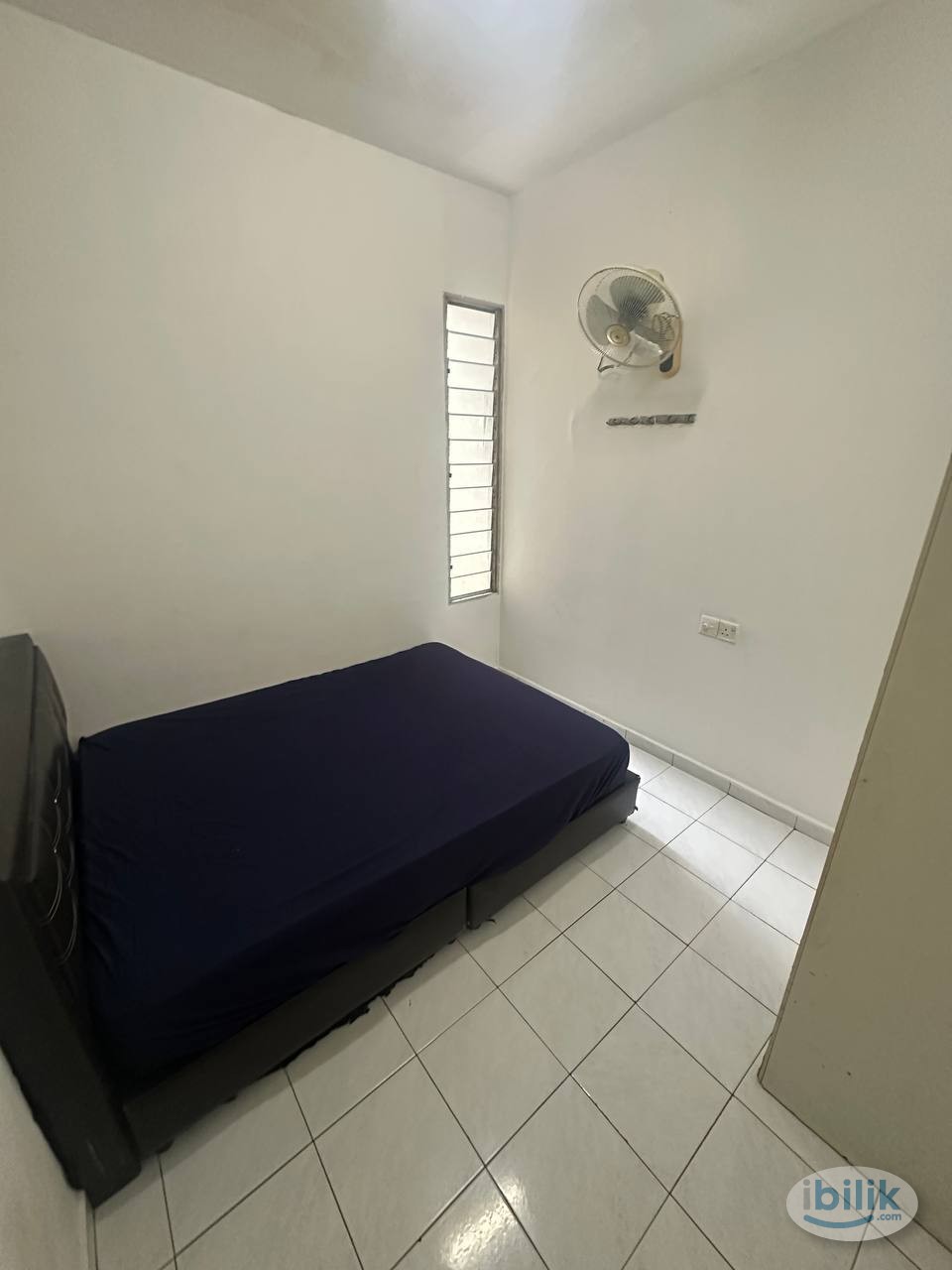 Middle Room at N-Park, Batu Uban - Image 3