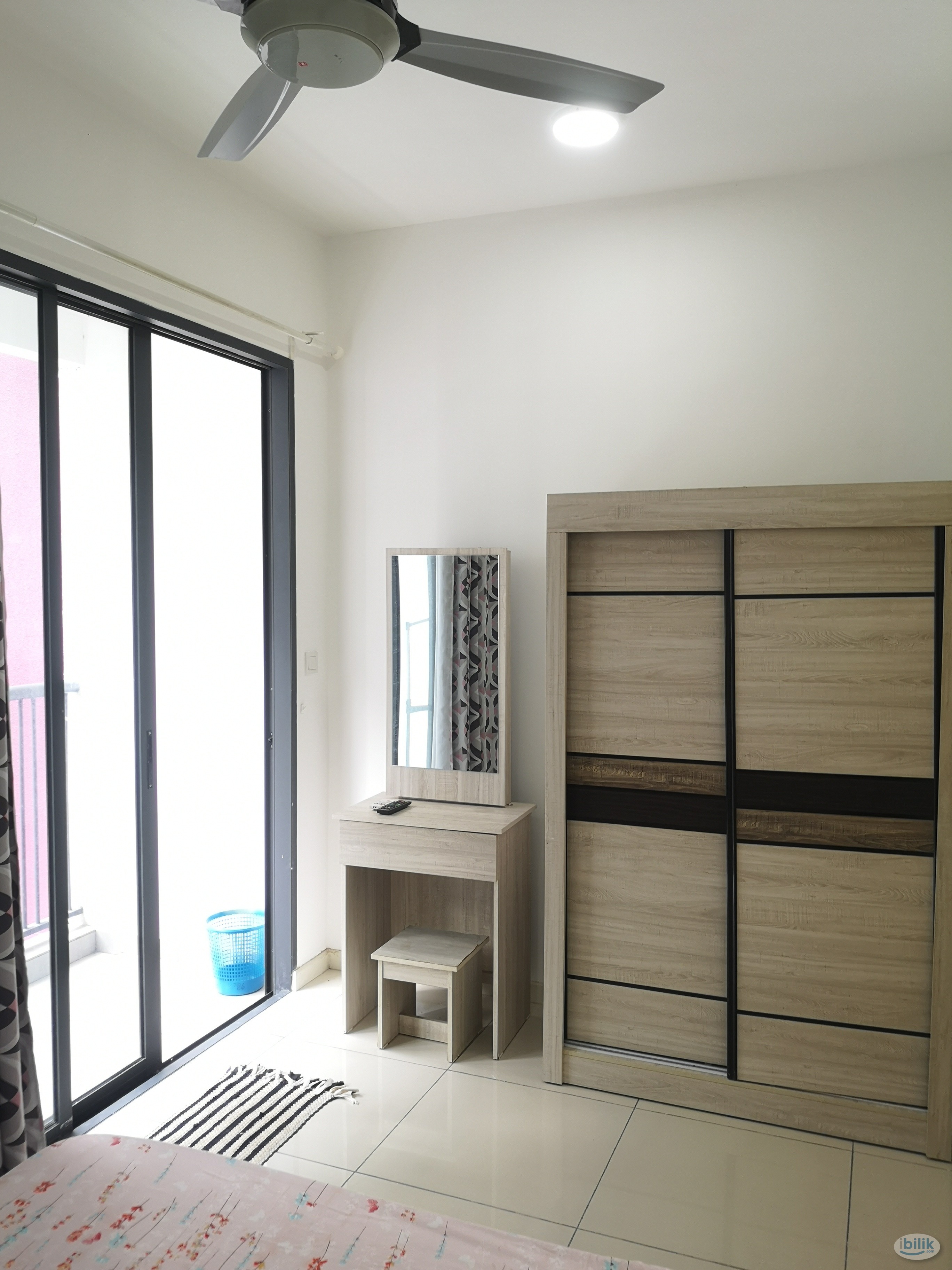 Middle Room with Balcony at Casa Green, Bukit Jalil - Image 1