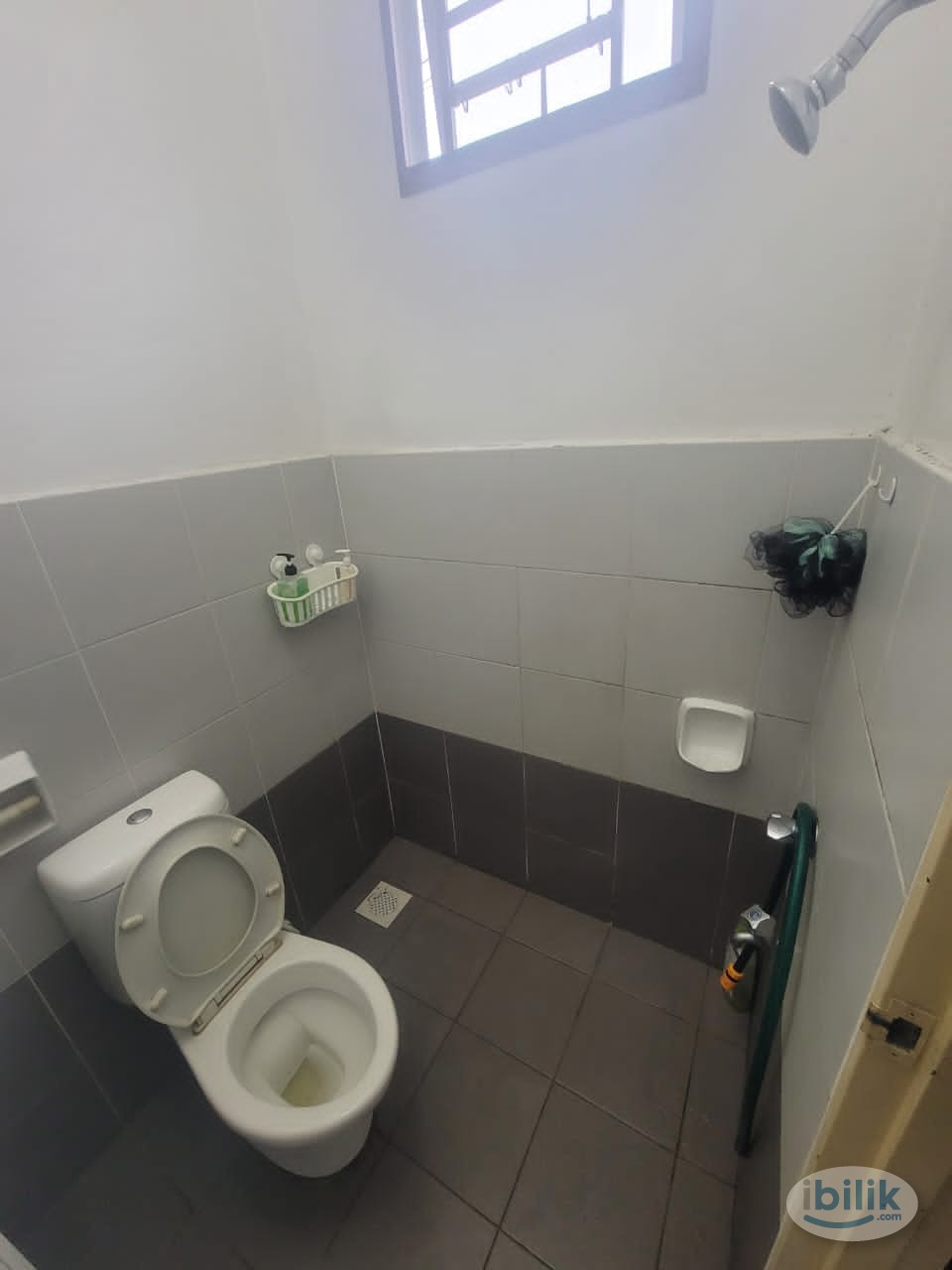 Move In Immediatly Avaiable Middle Room at Senai, Johor Bahru - Image 2