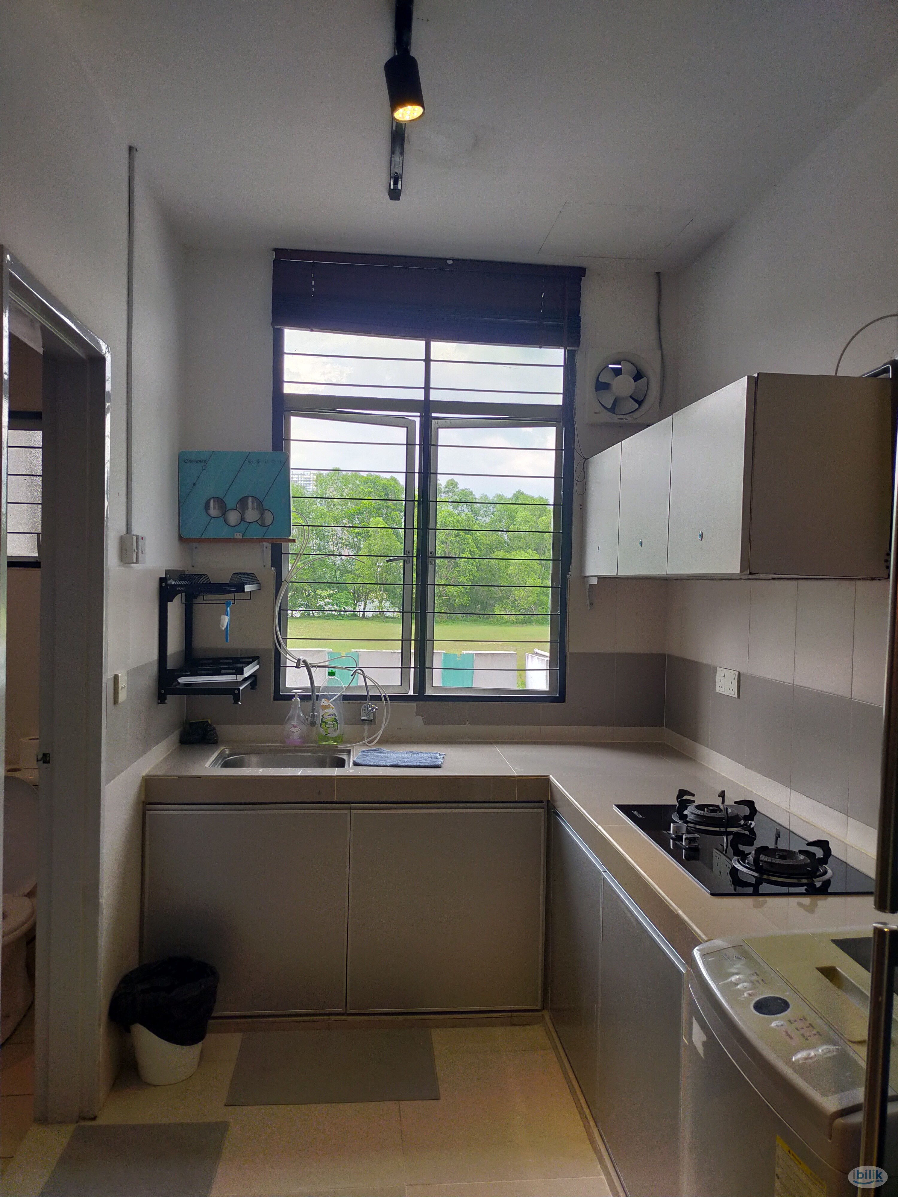 Female Medium Room with Bath Room @ Tasik Prima/Puchong Perdana/Puchong Utama - Image 4