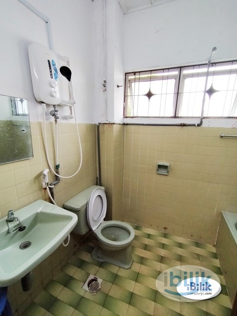 Single Room at Taman Tun DR Ismail - Image 1