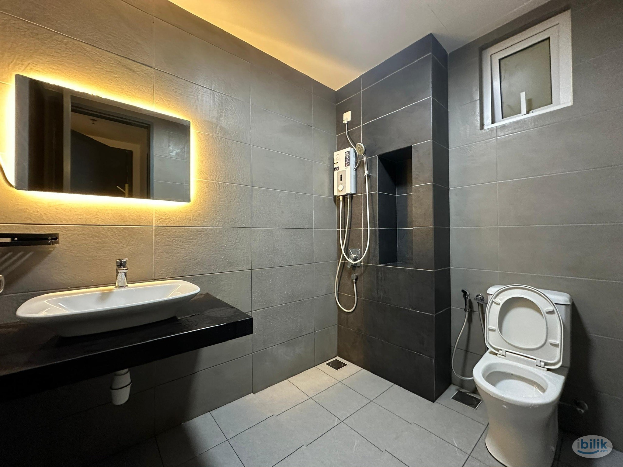 Single Room at Mont Kiara, Kuala Lumpur - Image 2