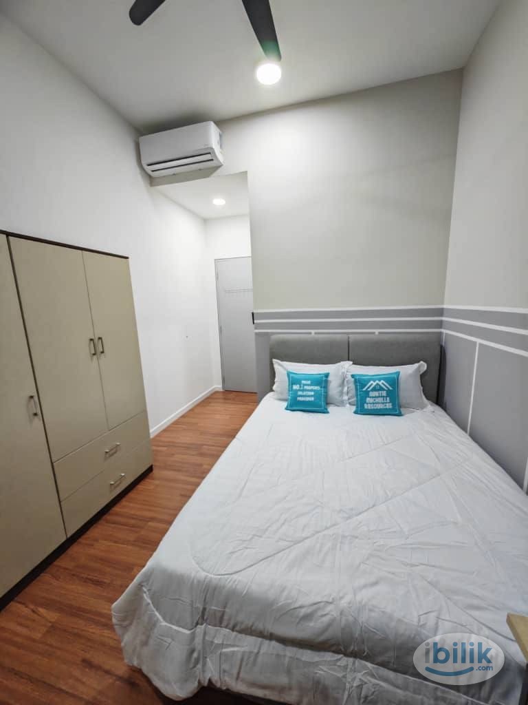 Great City View Master Room at Rumbia Residence @ ARI Permaisuri, Bandar Sri Permaisuri - Image 4