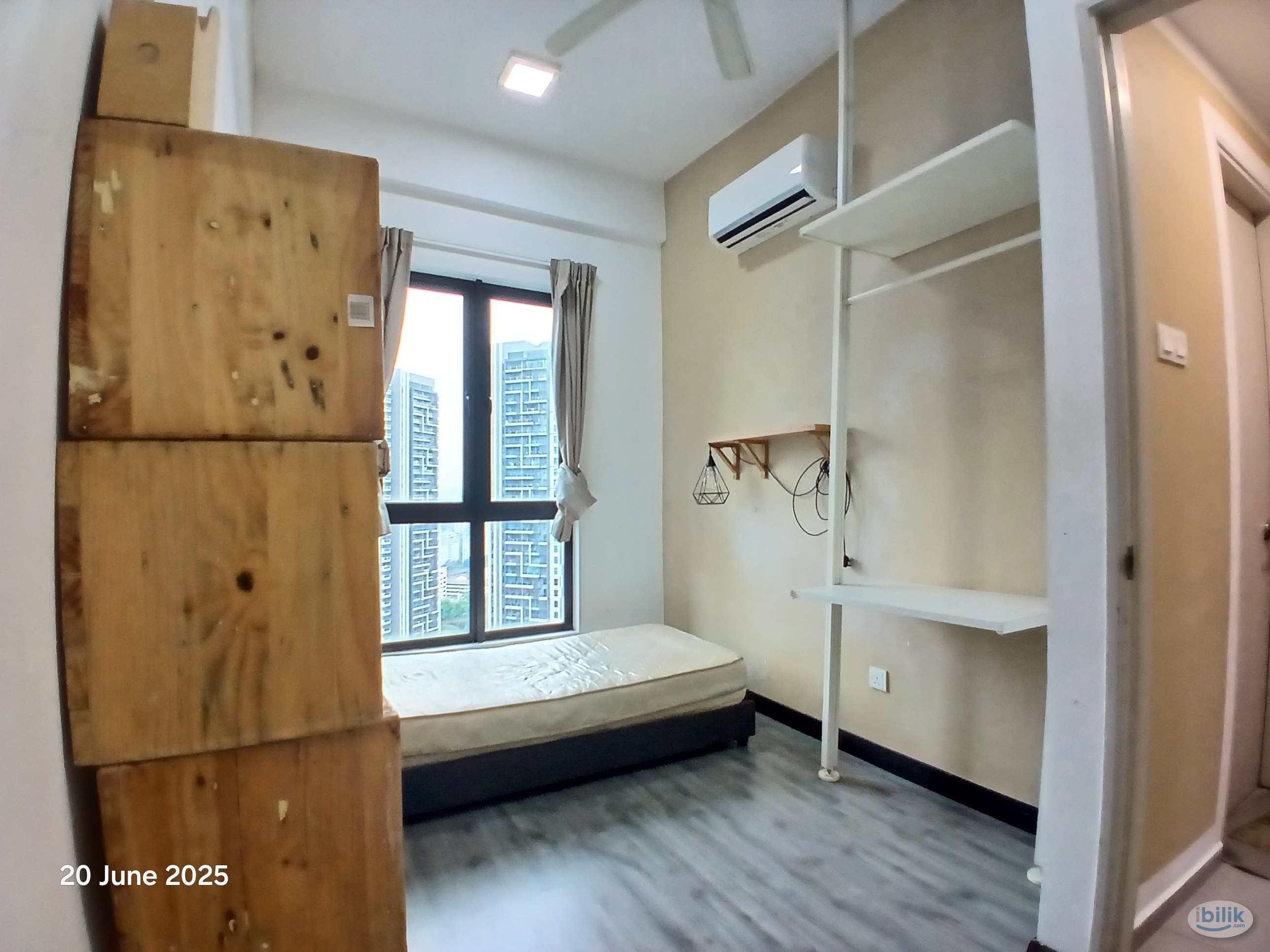 *Low Deposit* Room near KTM Petaling [Female Unit] - Image 3
