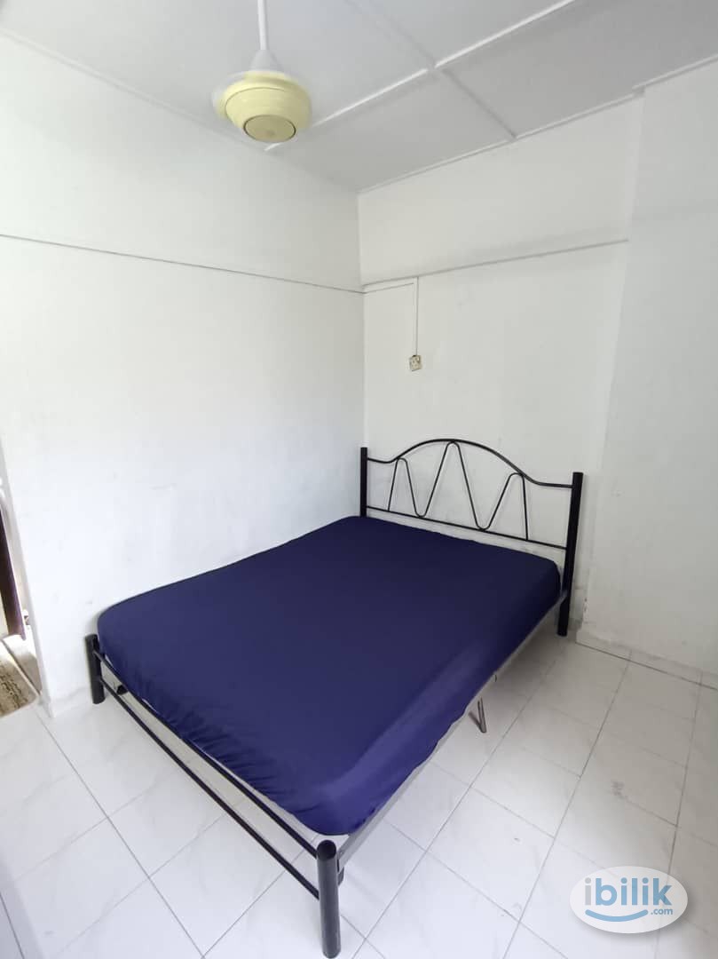 Master Room at Taman Pekaka Sungai Dua - Image 1