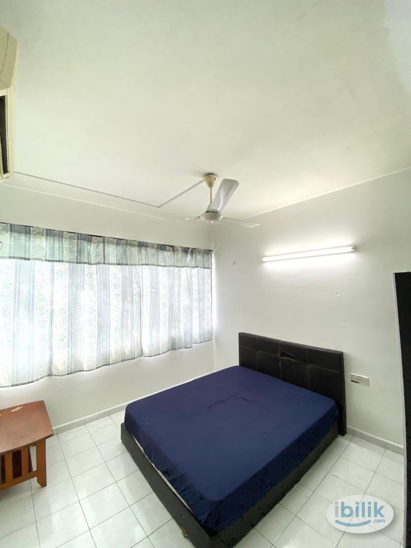Master Room at N-Park, Batu Uban - Image 1