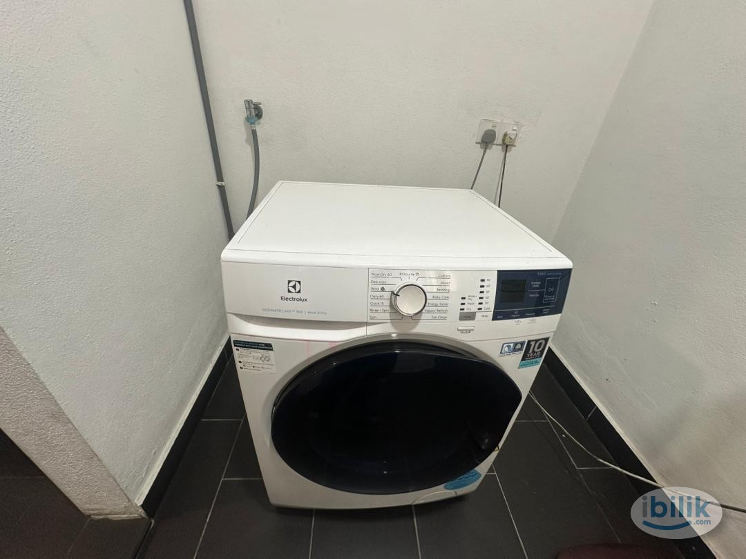 Middle Room at SQWhere, Sungai Buloh - Image 5