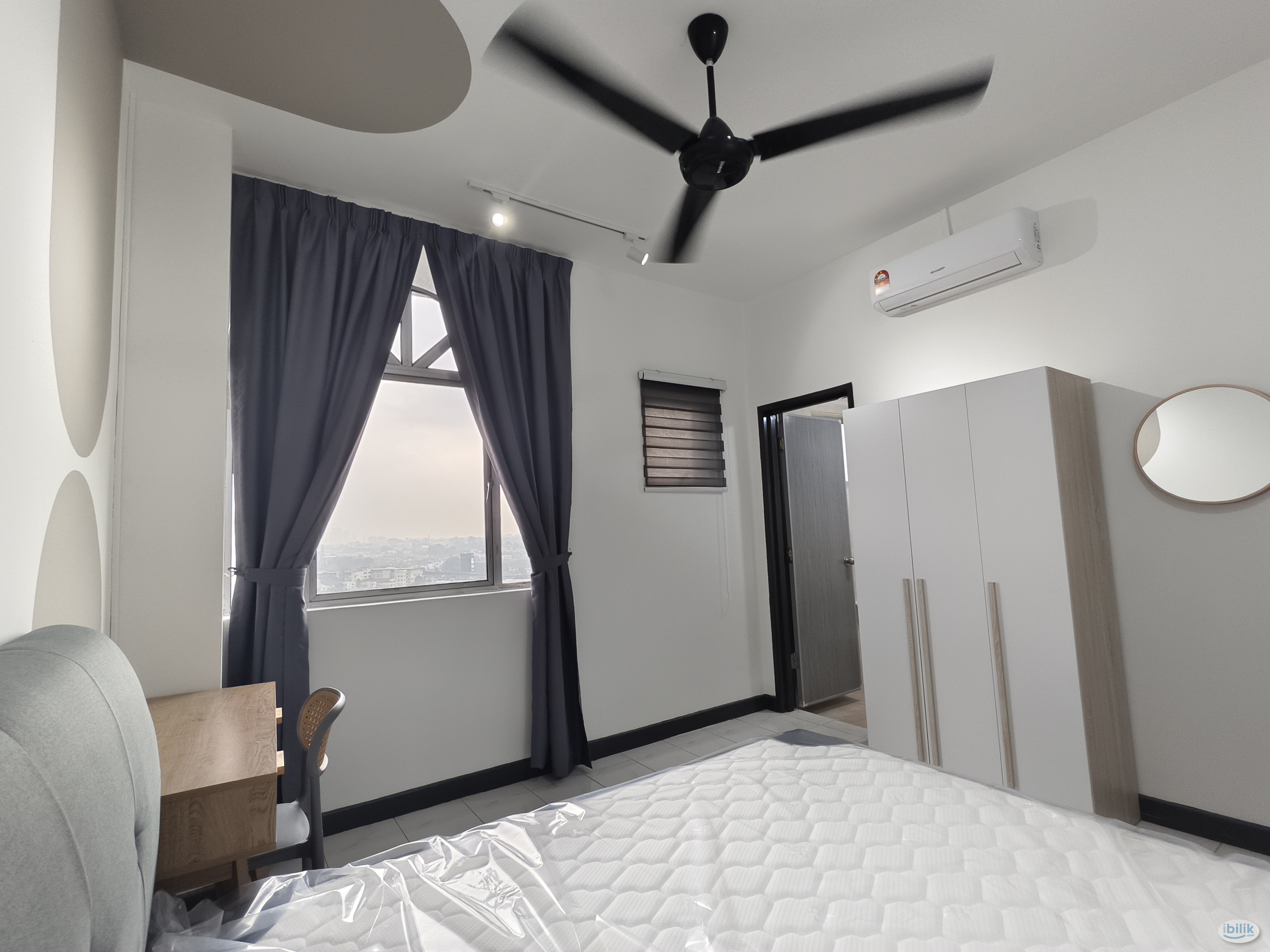 Master Room at D'Aman Crimson, Ara Damansara - Image 2