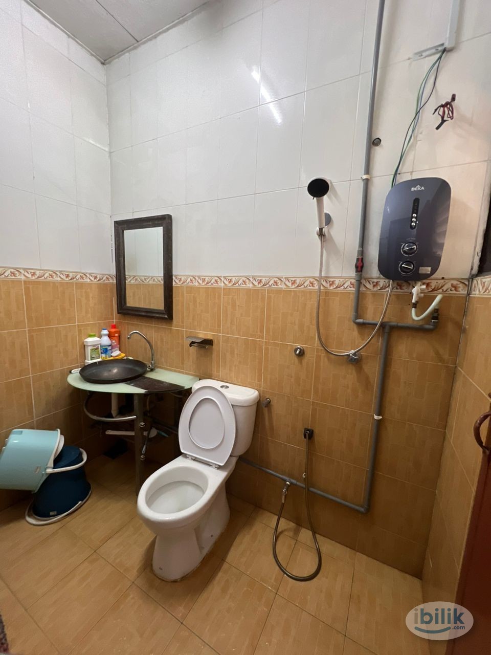 🛏️ Jalan SS 21/29, Damansara Utama – Near Starling Mall (Medium Room, Attached Shared Bath) - Image 2