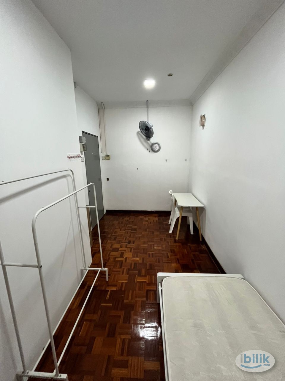 🤩LOW DEPOSIT🤩BANDAR UTAMA MIDDLE ROOM FOR RENT🔥NEAR TO ONE UTAMA , MING TIEN FOOD COURT , BU CENTRE POINT🎉🎉 - Image 3