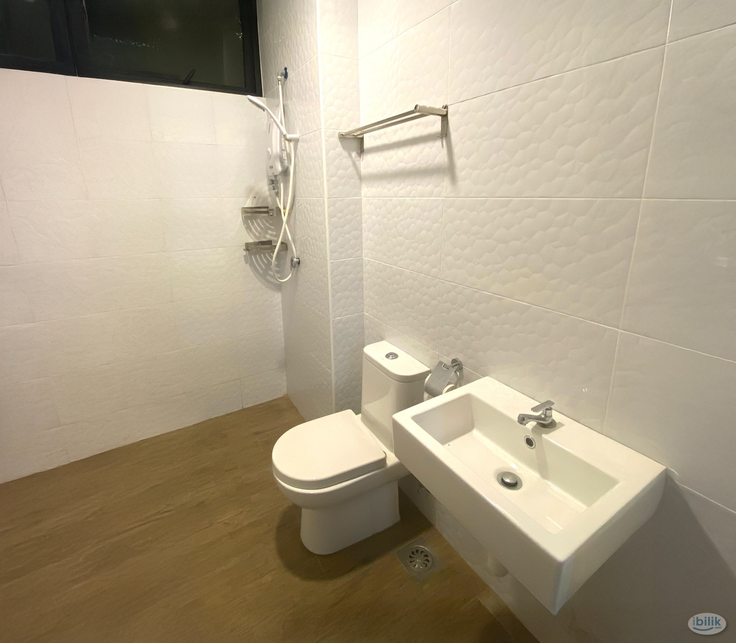 Single Room For Rent at Quartz Residence, Melaka Town Area - Image 3