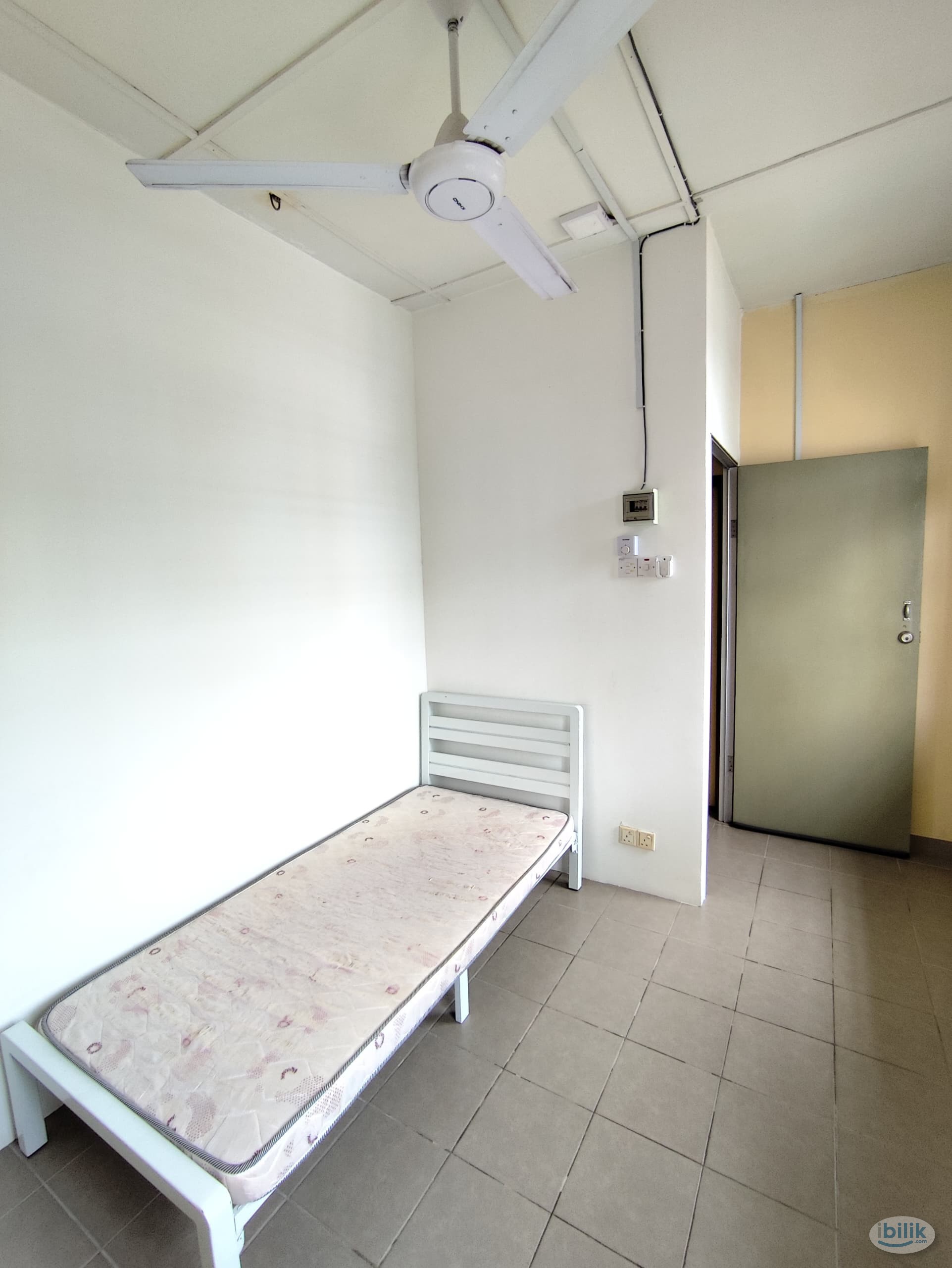 😍Free 1 Month Rental🪷Near Hospital Columbia 3 min🔥‼️Jalan Kebun Shah Alam😊🌟Free Utilities 🛜Free Water Include‼️ - Image 2