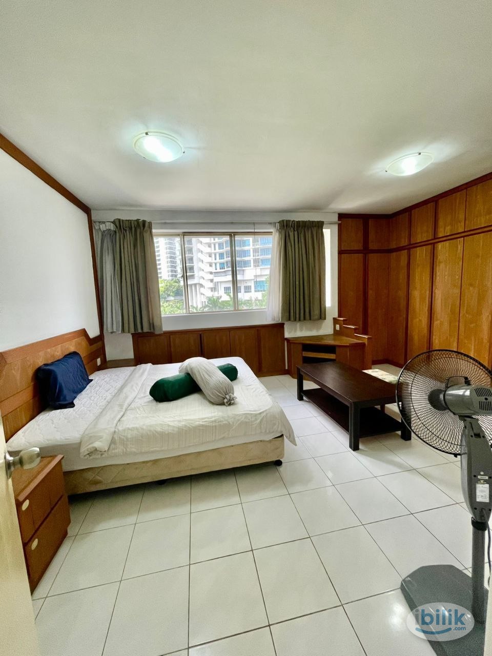 [Mont Kiara Pelangi] Middle Large Room Rent Near Plaza Mont Kiara, 163 Mall, Sri Hartamas - Image 1