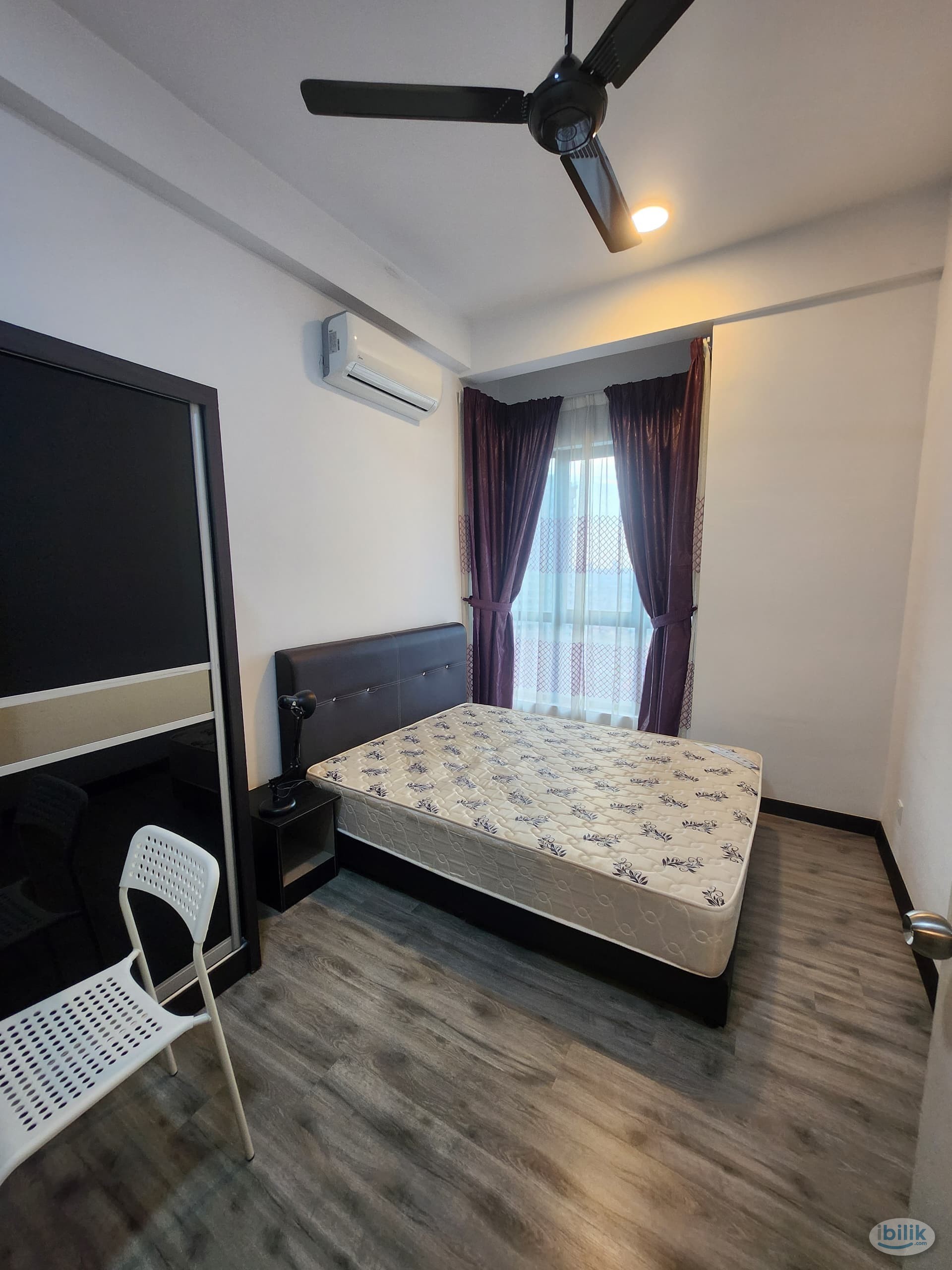 [Top Floor] Middle Room at D'Sands Residence, Old Klang Road - Image 1