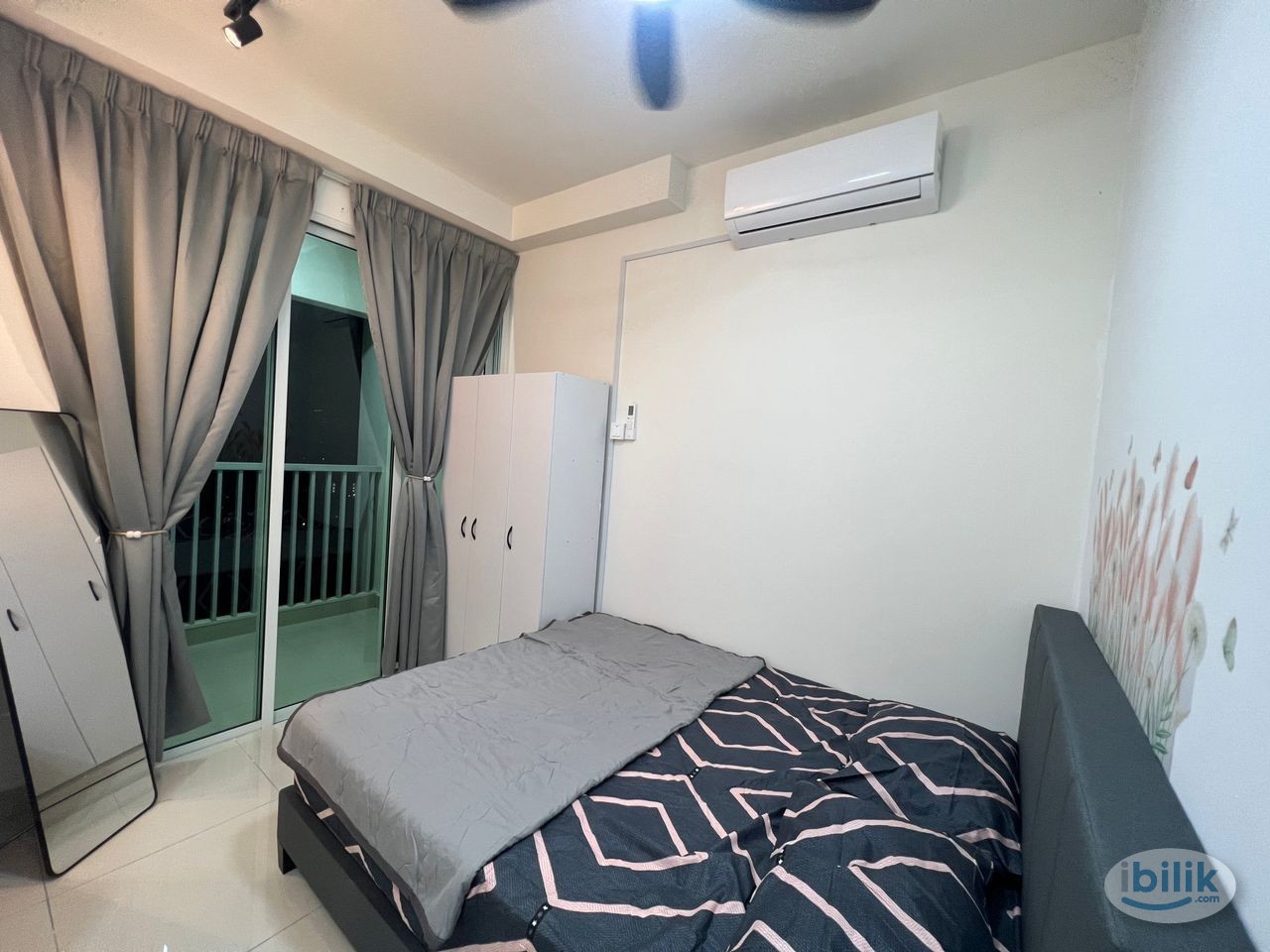 Balcony Room at Damansara Damai, Suasana Residence Near MRT - Image 3