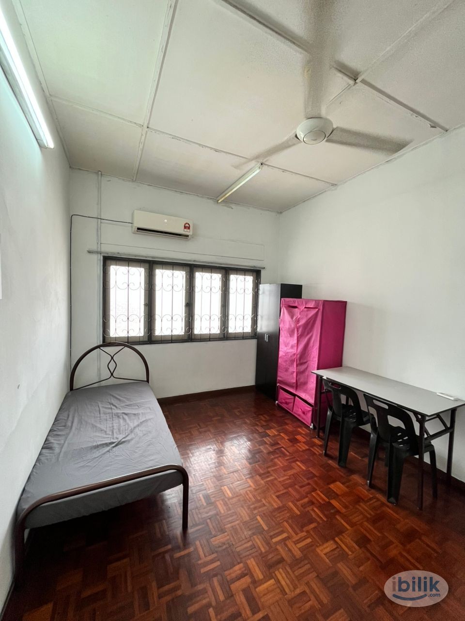 ‼️LOW DEPOSIT‼️SEKSYEN 19 PETALING JAYA MIDDLE ROOM FOR RENT🔥🔥NEAR TO 3 TWO SQUARE AND UNIVERSITI MALAYA🎏🎏🎏 - Image 1