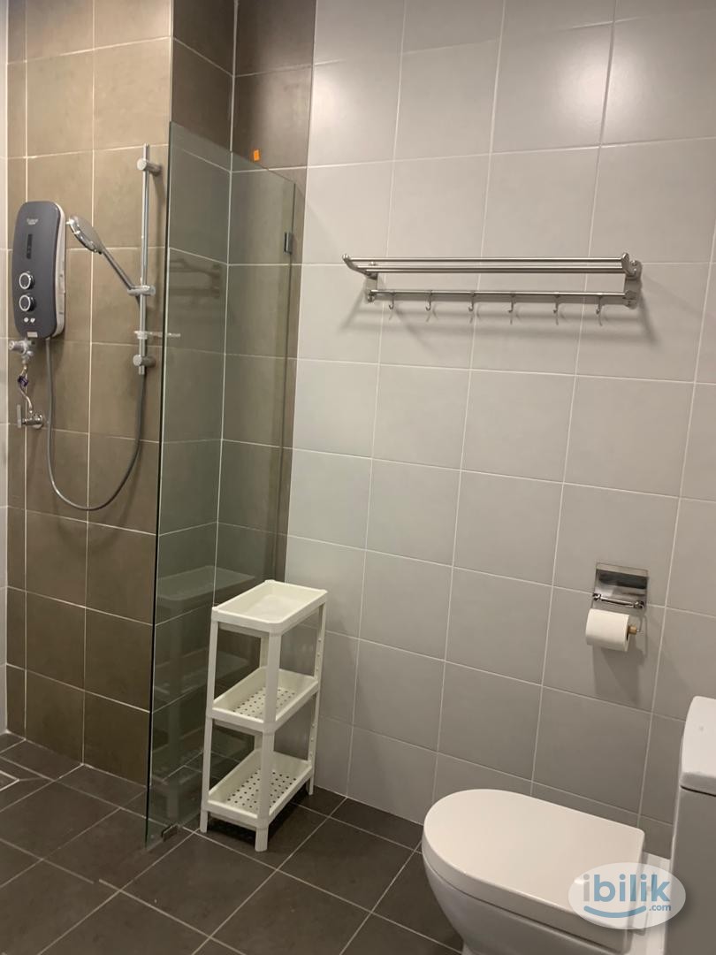Master Room with Private Bathroom at D'Sands Residence, Old Klang Road near KL Sentral, Mid Valley, Bangsar, Puchong - Image 3